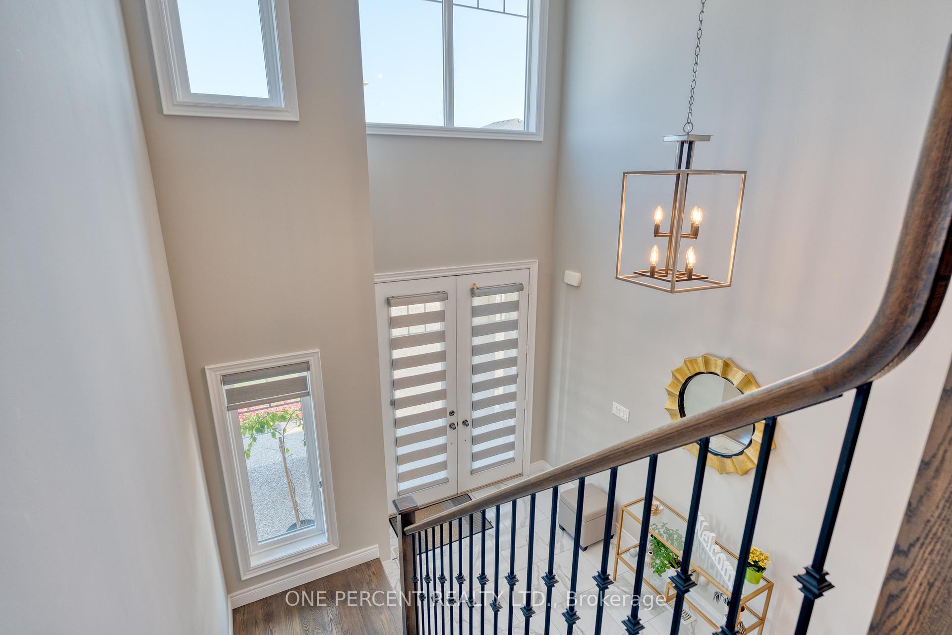 Photo 20 of 16 Eringate Court, Hamilton, Stoney Creek Mountain — HOMEH