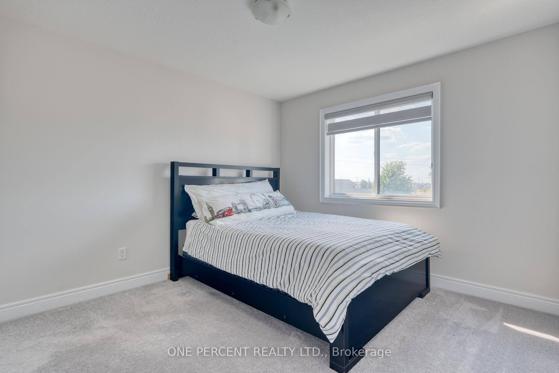 Photo 30 of 16 Eringate Court, Hamilton, Stoney Creek Mountain — HOMEH