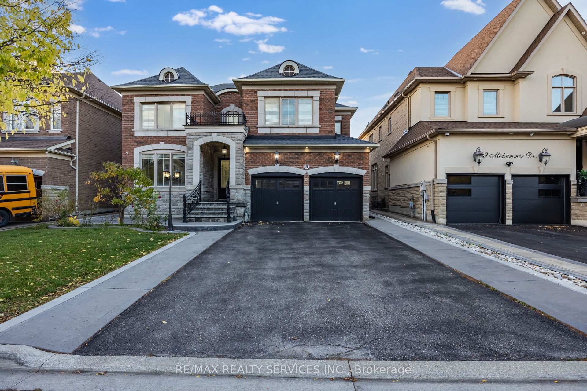 Photo 2 of 51 Midsummer Drive, Brampton, Bram East — HOMEH