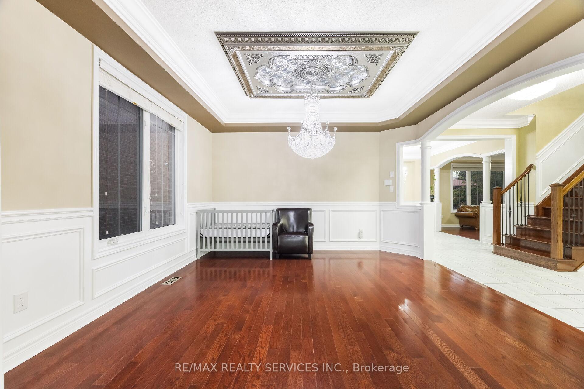 Photo 6 of 51 Midsummer Drive, Brampton, Bram East — HOMEH