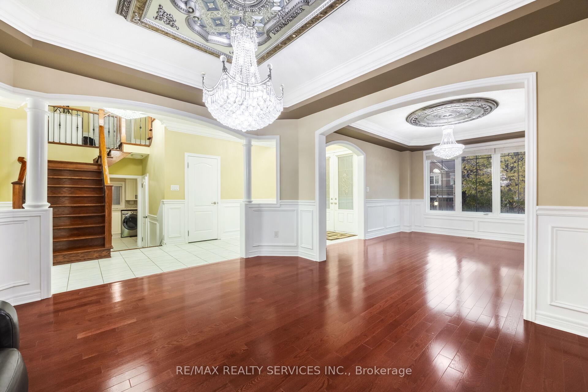 Photo 7 of 51 Midsummer Drive, Brampton, Bram East — HOMEH
