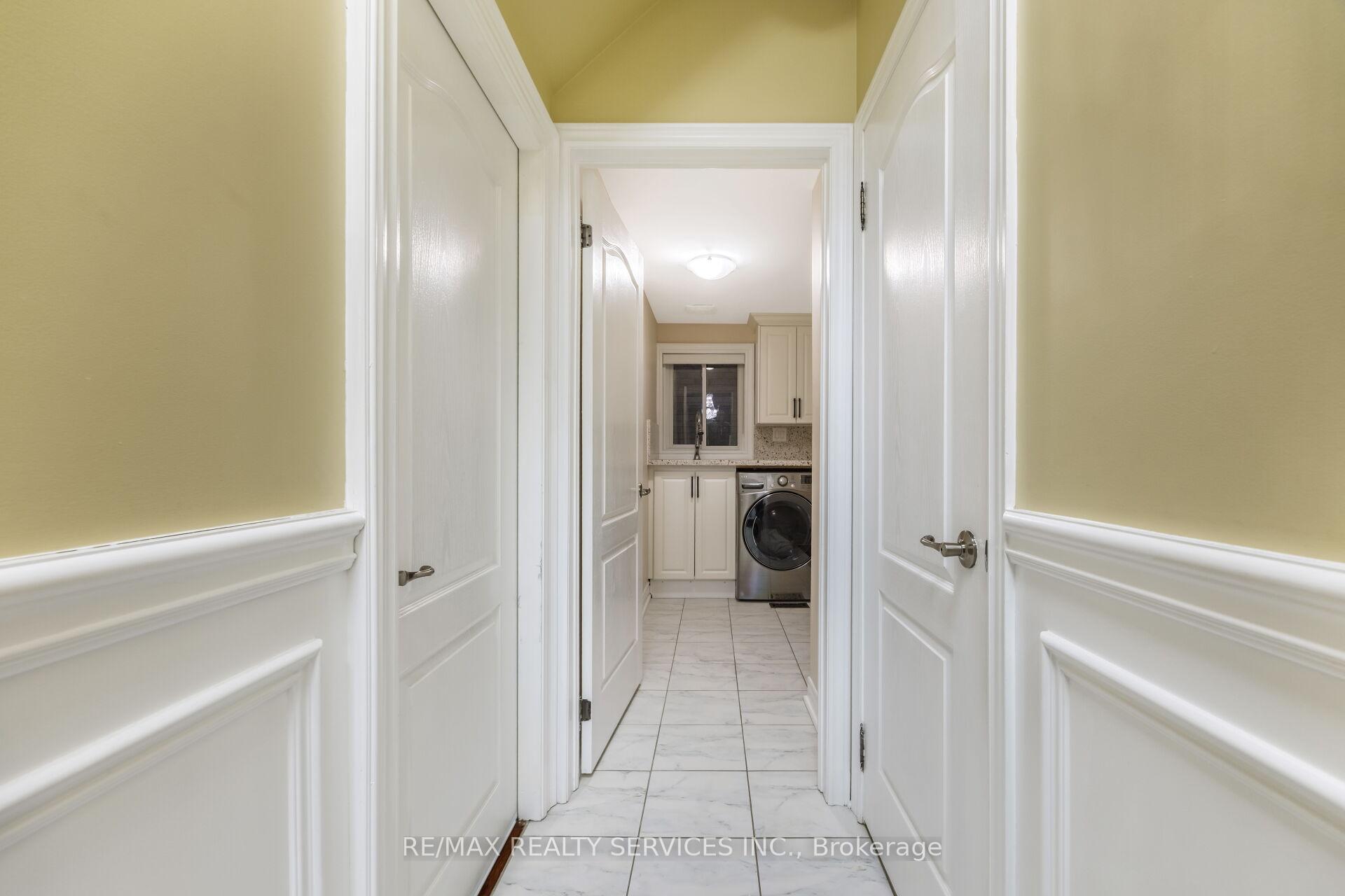 Photo 17 of 51 Midsummer Drive, Brampton, Bram East — HOMEH