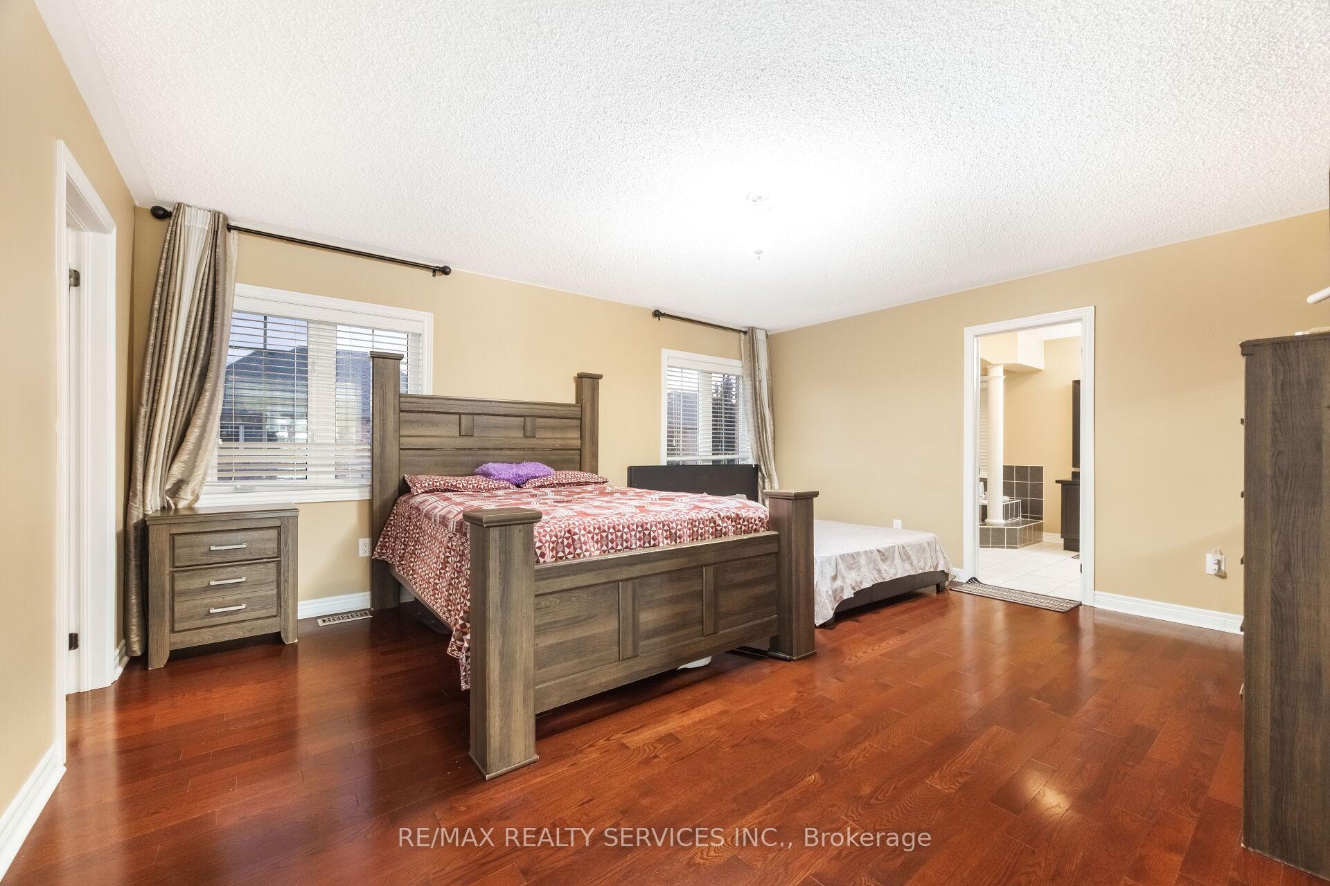 Photo 21 of 51 Midsummer Drive, Brampton, Bram East — HOMEH