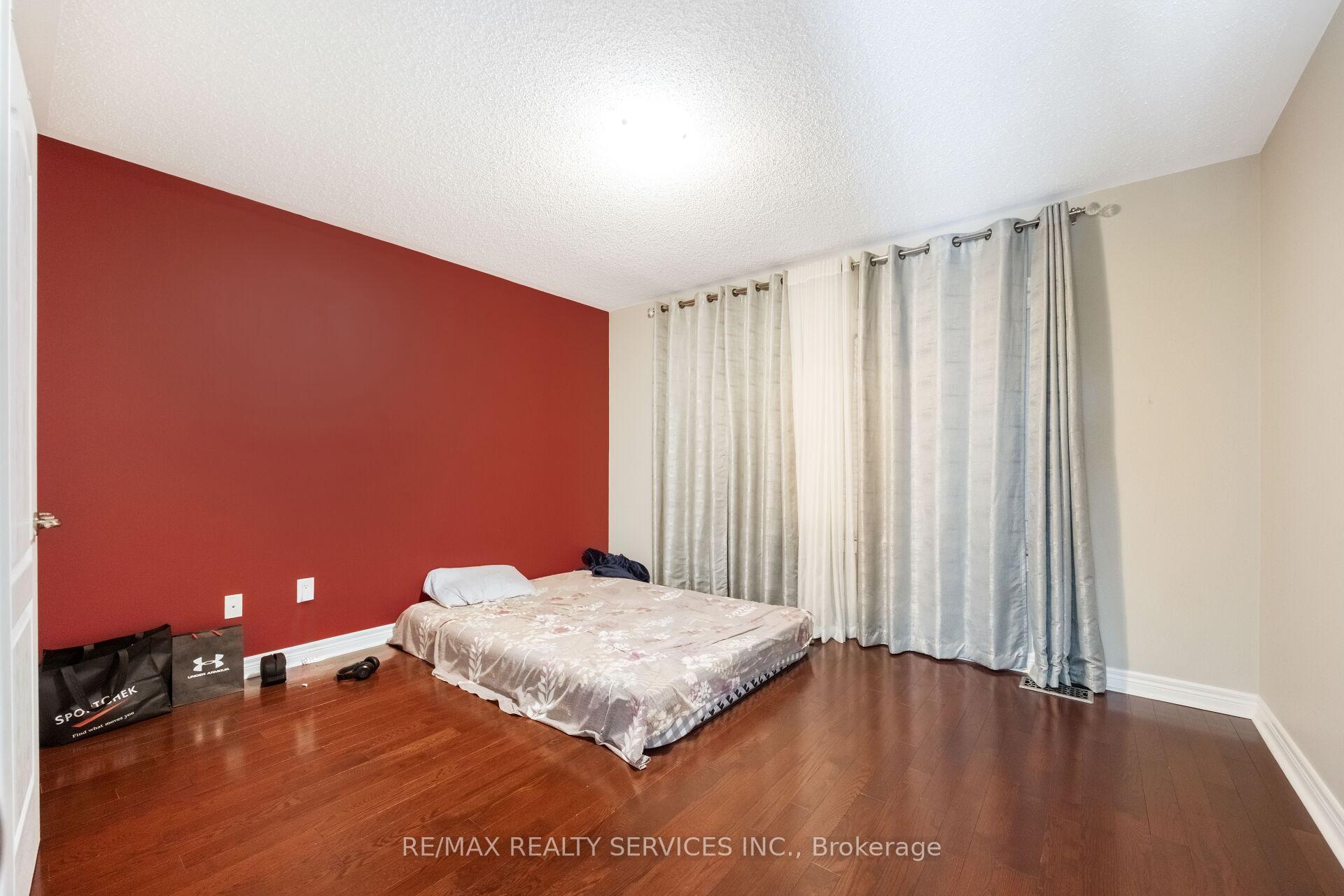 Photo 31 of 51 Midsummer Drive, Brampton, Bram East — HOMEH