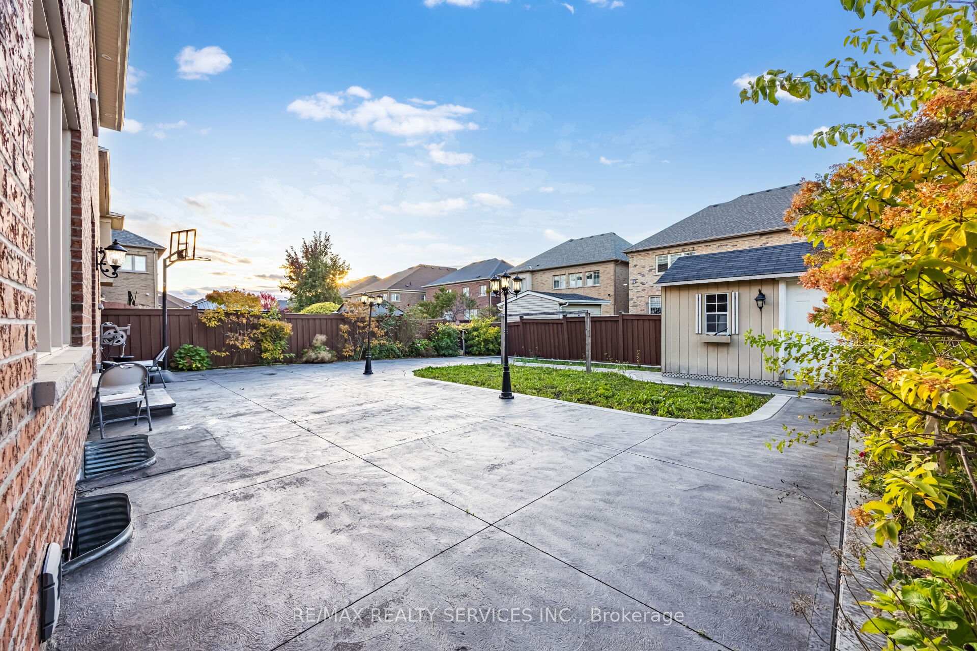 Photo 46 of 51 Midsummer Drive, Brampton, Bram East — HOMEH