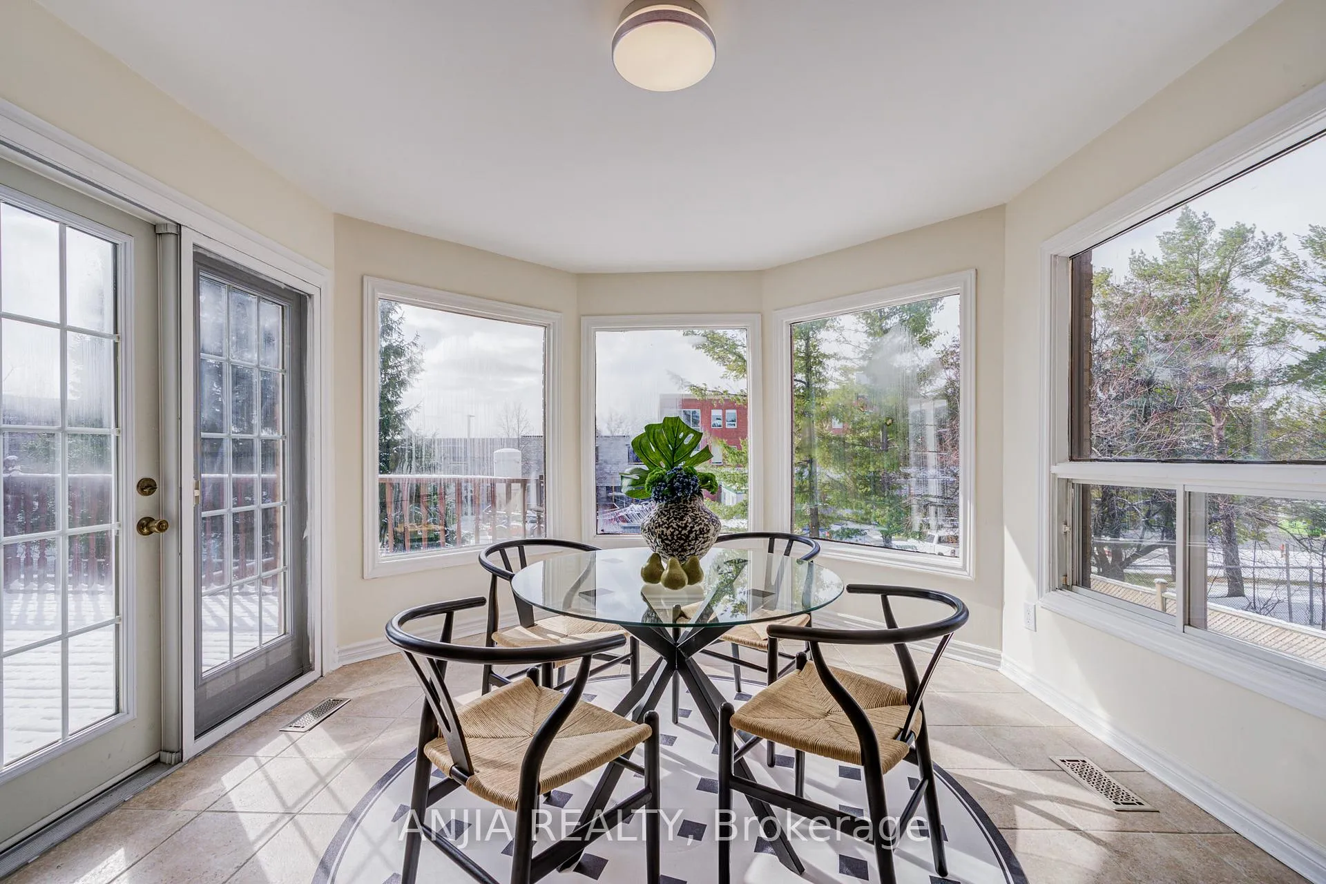 Photo 17 of 33 Havagal Crescent, Markham, Markville — HOMEH
