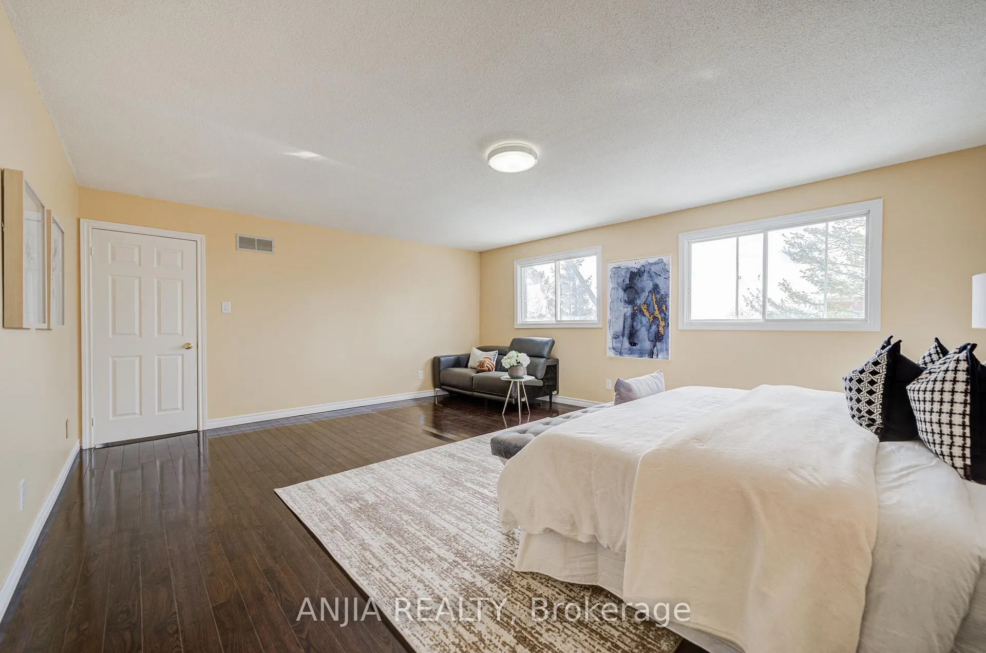 Photo 24 of 33 Havagal Crescent, Markham, Markville — HOMEH