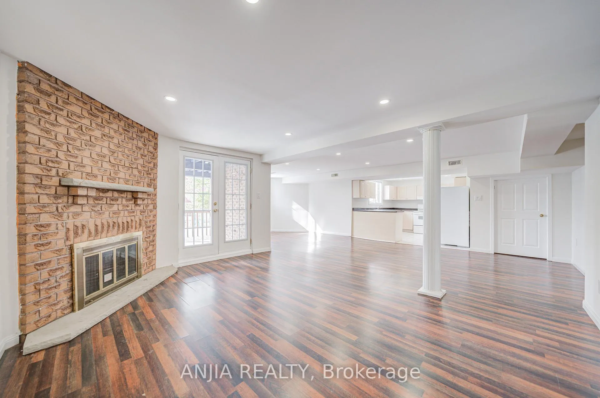 Photo 34 of 33 Havagal Crescent, Markham, Markville — HOMEH