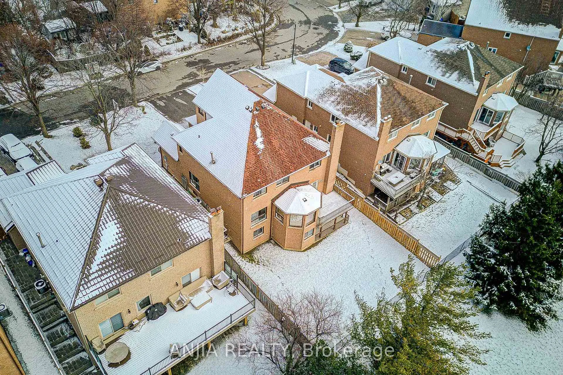 Photo 49 of 33 Havagal Crescent, Markham, Markville — HOMEH