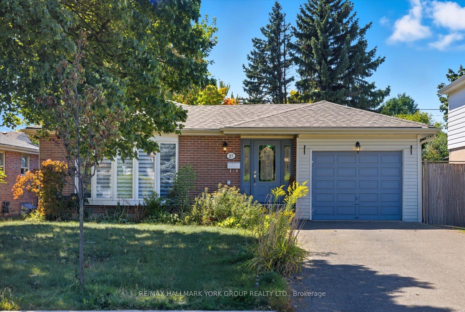 Photo 3 of 27 Bromley Crescent, Brampton, Avondale — HOMEH
