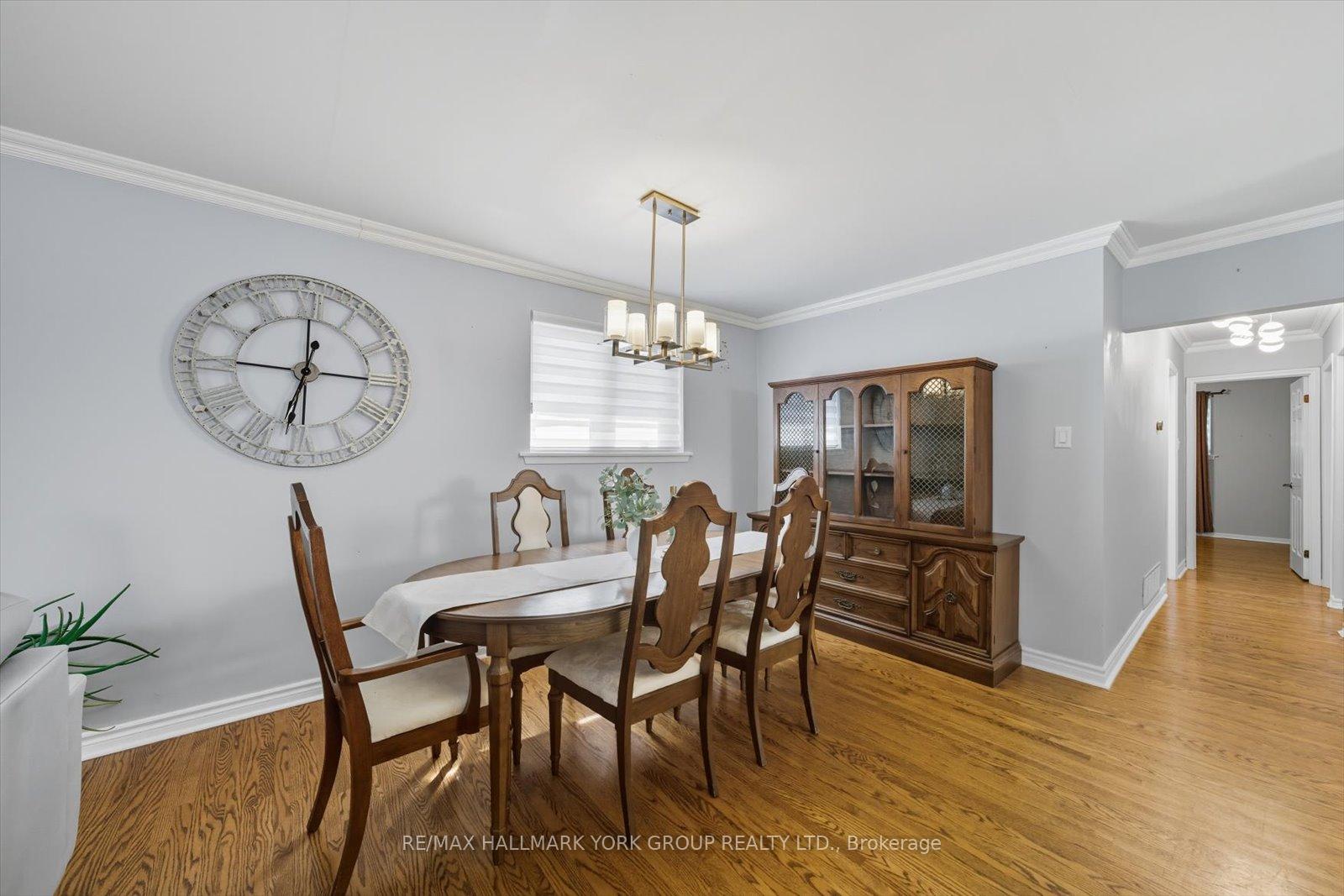 Photo 12 of 27 Bromley Crescent, Brampton, Avondale — HOMEH