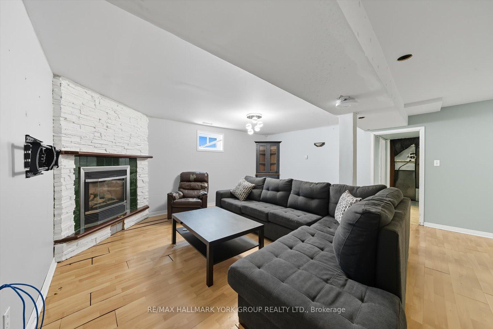 Photo 31 of 27 Bromley Crescent, Brampton, Avondale — HOMEH