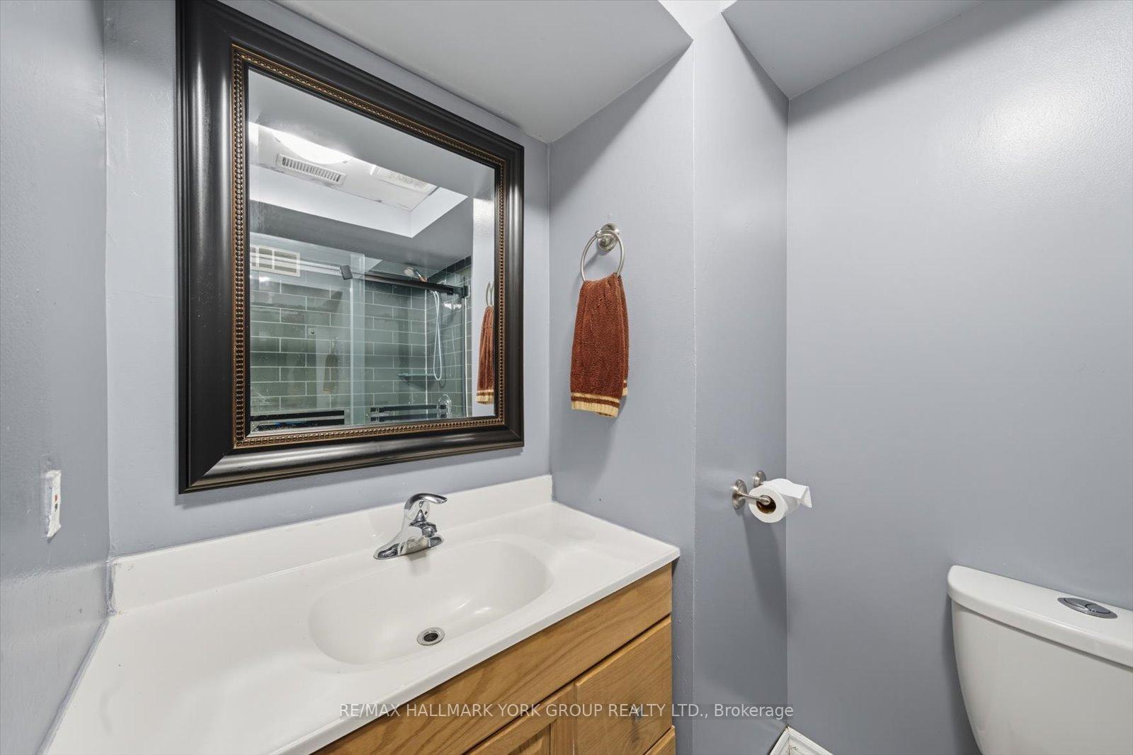 Photo 33 of 27 Bromley Crescent, Brampton, Avondale — HOMEH