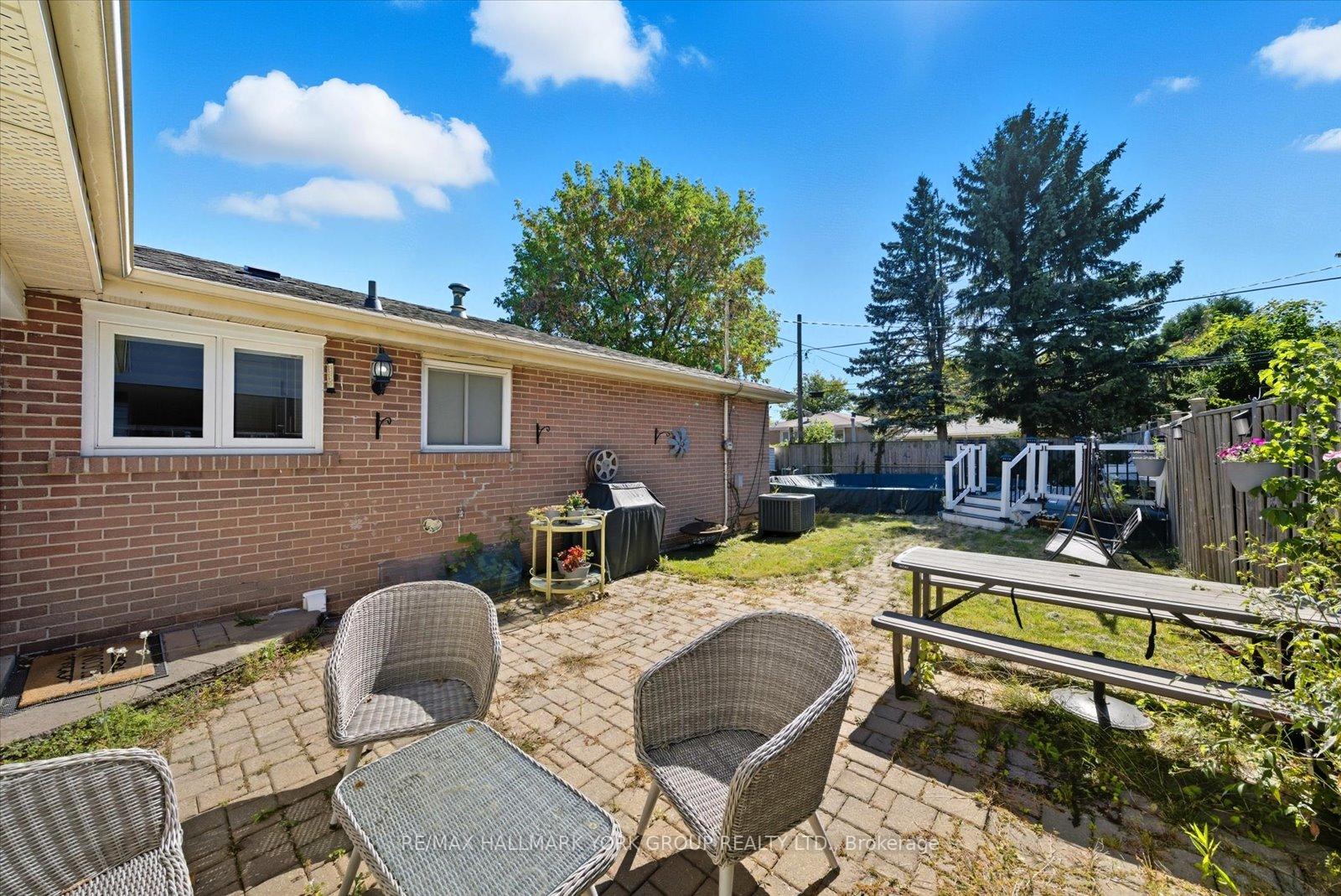 Photo 37 of 27 Bromley Crescent, Brampton, Avondale — HOMEH