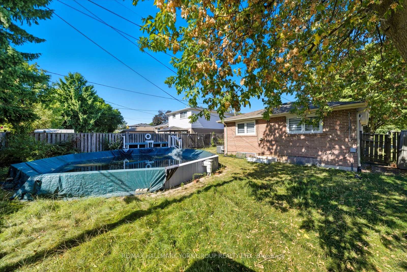 Photo 41 of 27 Bromley Crescent, Brampton, Avondale — HOMEH