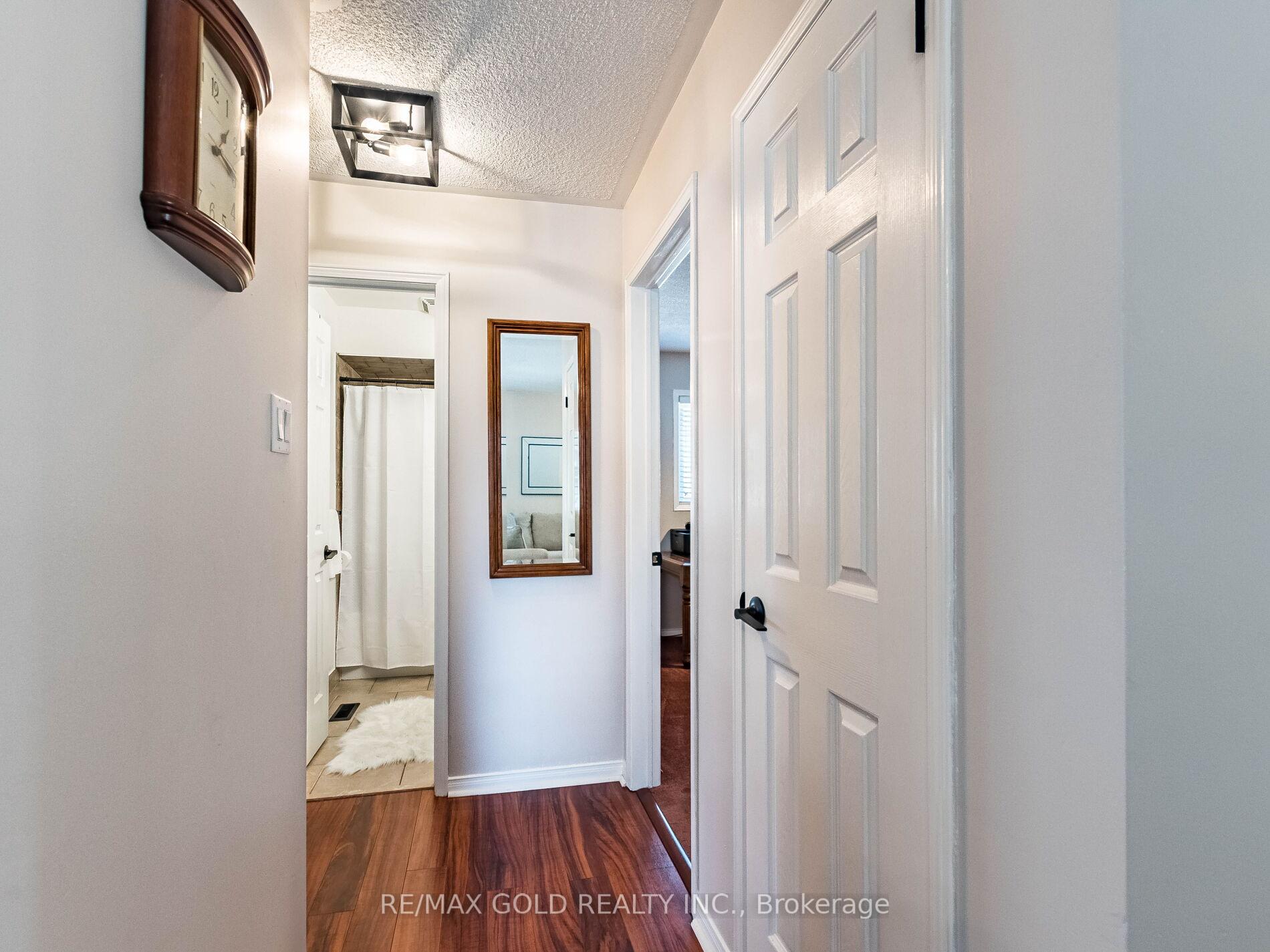 Photo 16 of 98 Springview Drive, Brampton, Brampton West — HOMEH