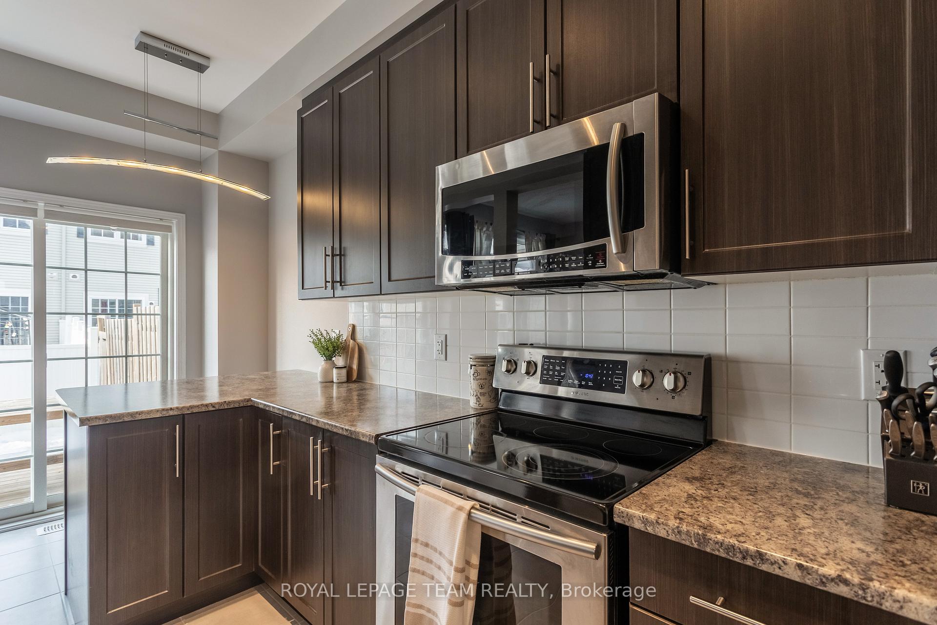 Photo 16 of 491 Ashbourne Crescent, Ottawa, Barrhaven - Stonebridge — HOMEH