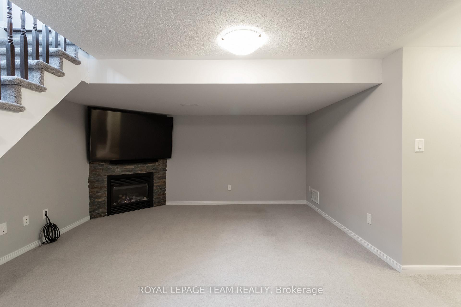 Photo 30 of 491 Ashbourne Crescent, Ottawa, Barrhaven - Stonebridge — HOMEH