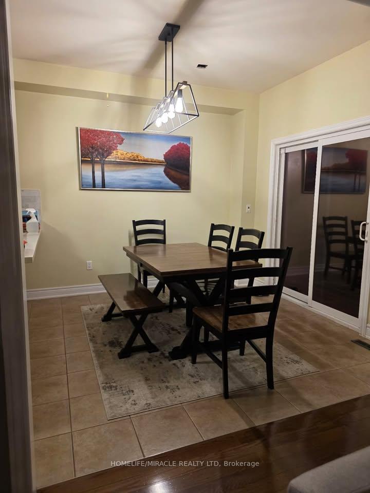Photo 8 of 44 Tatra Crescent, Brampton, Bram West — HOMEH