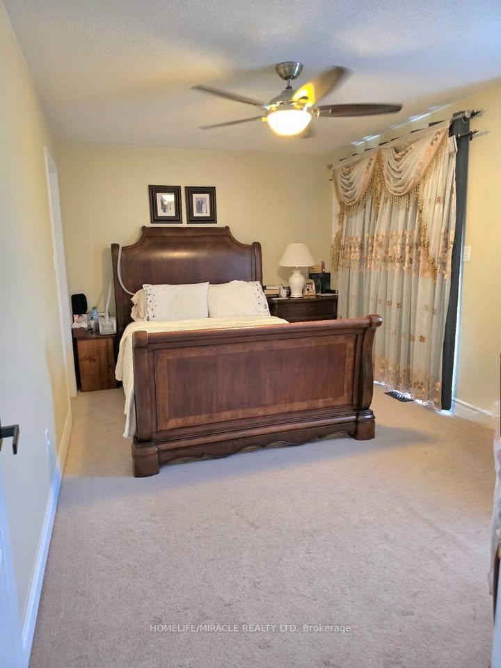 Photo 17 of 44 Tatra Crescent, Brampton, Bram West — HOMEH