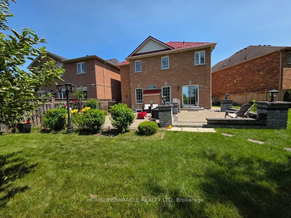 Photo 27 of 44 Tatra Crescent, Brampton, Bram West — HOMEH