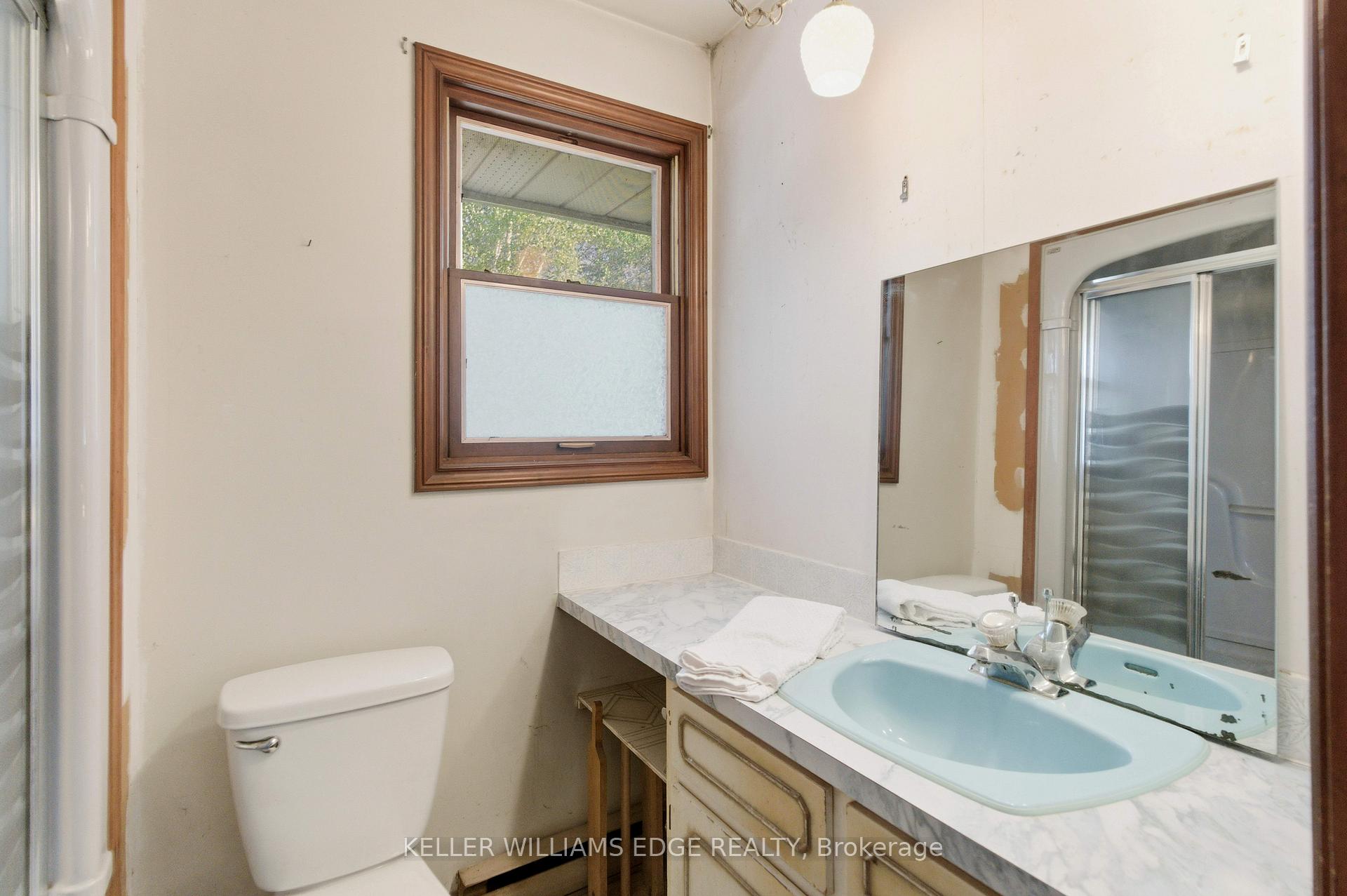 Photo 22 of 1043 Safari Road, Hamilton, Rural Flamborough — HOMEH