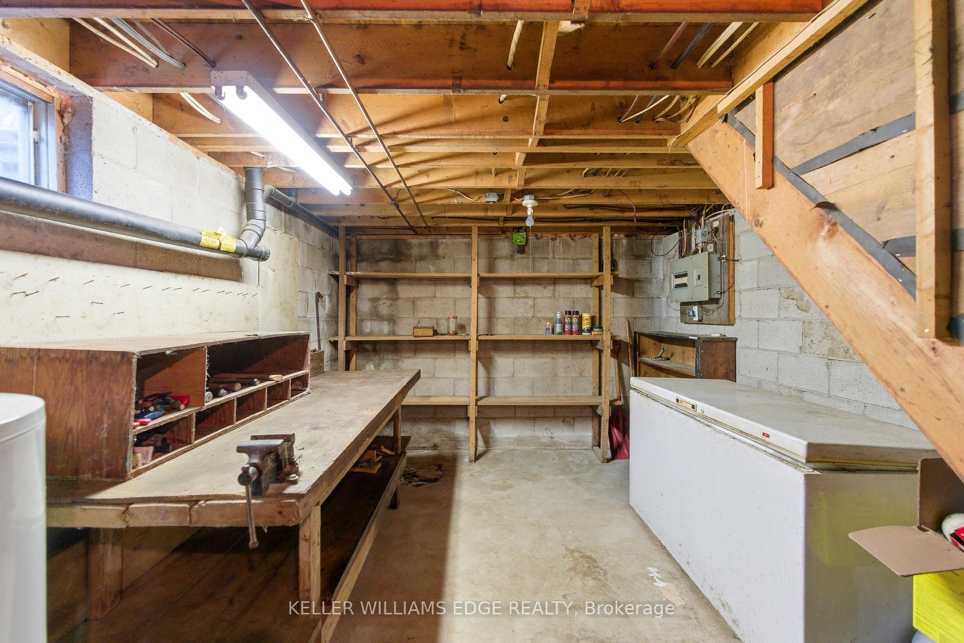 Photo 39 of 1043 Safari Road, Hamilton, Rural Flamborough — HOMEH