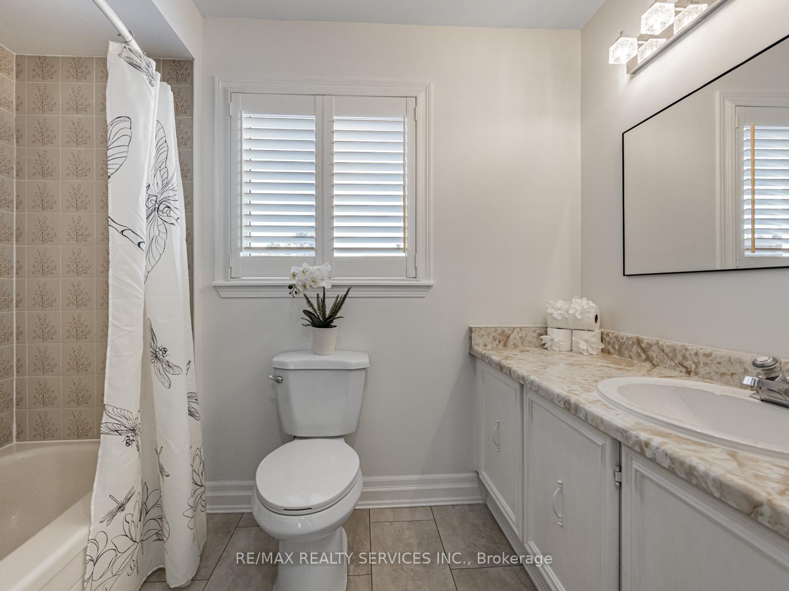 Photo 30 of 28 Lacewood Crescent, Brampton, Westgate — HOMEH