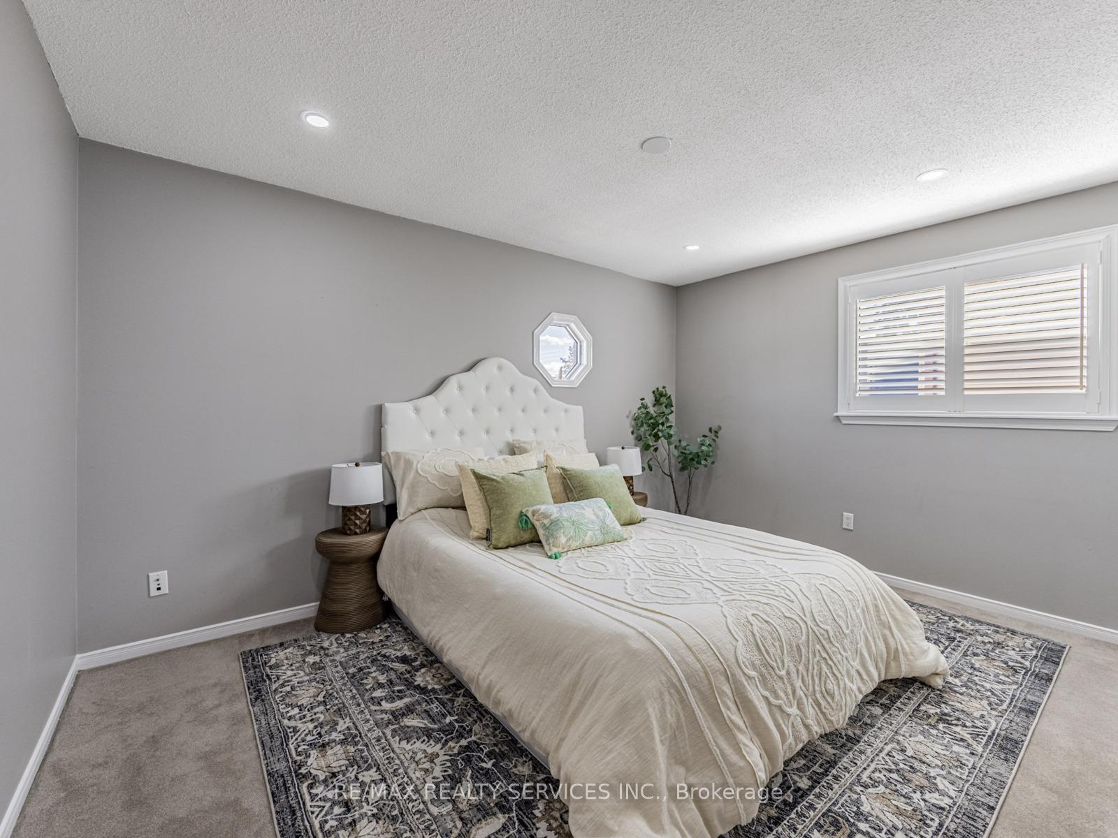 Photo 31 of 28 Lacewood Crescent, Brampton, Westgate — HOMEH