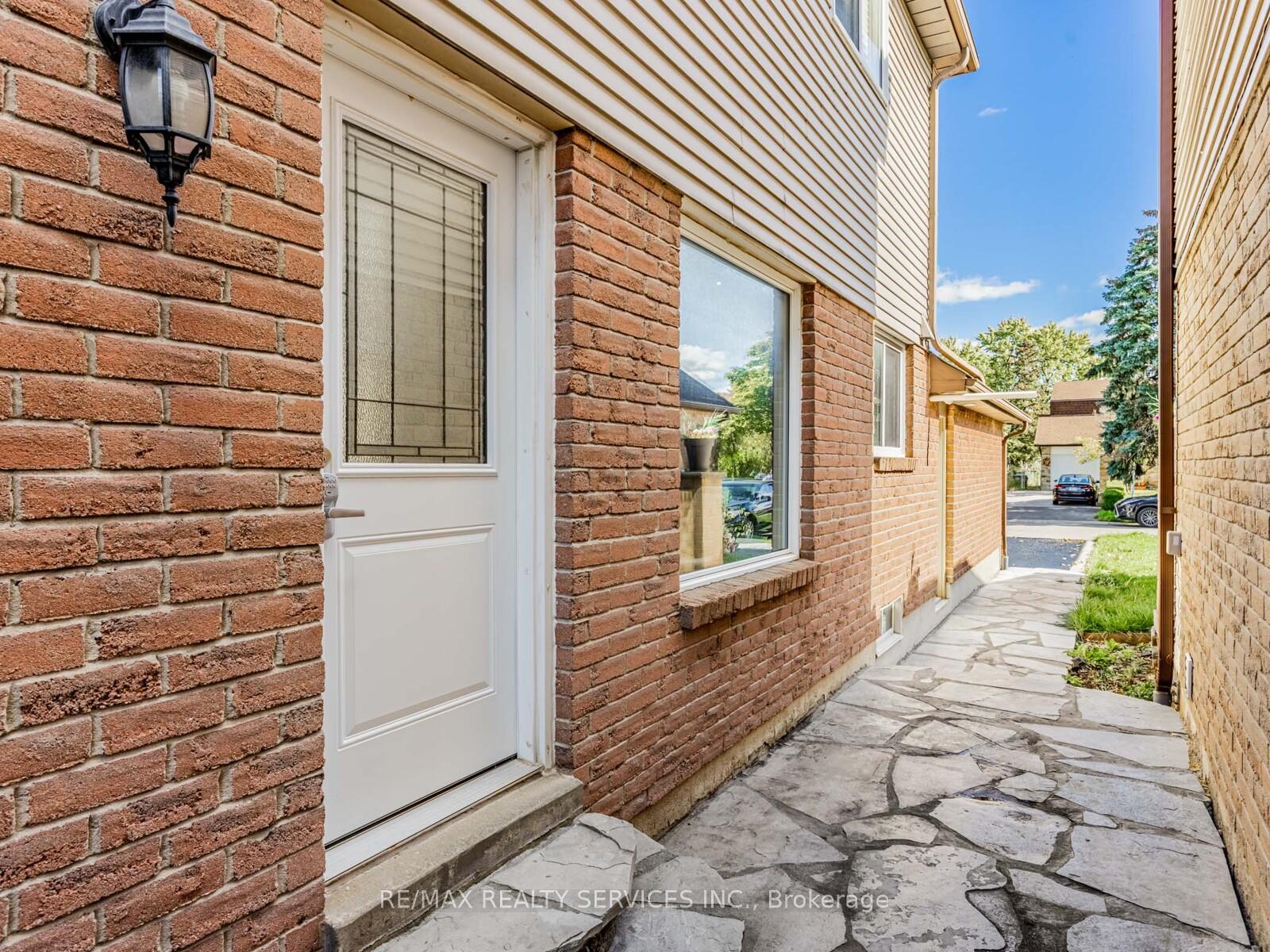 Photo 47 of 28 Lacewood Crescent, Brampton, Westgate — HOMEH