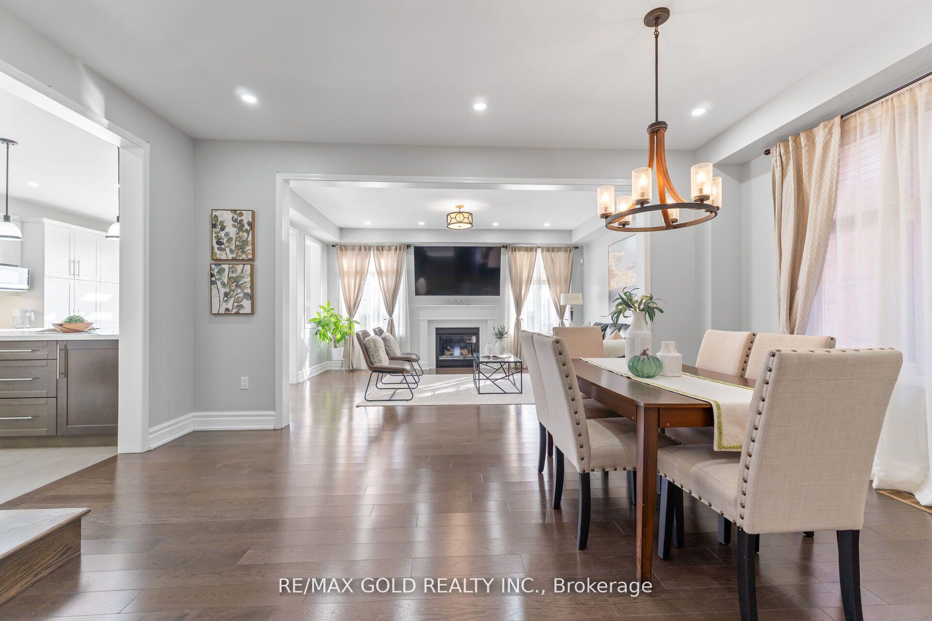 Photo 5 of 172 Tysonville Circle, Brampton, Northwest Brampton — HOMEH