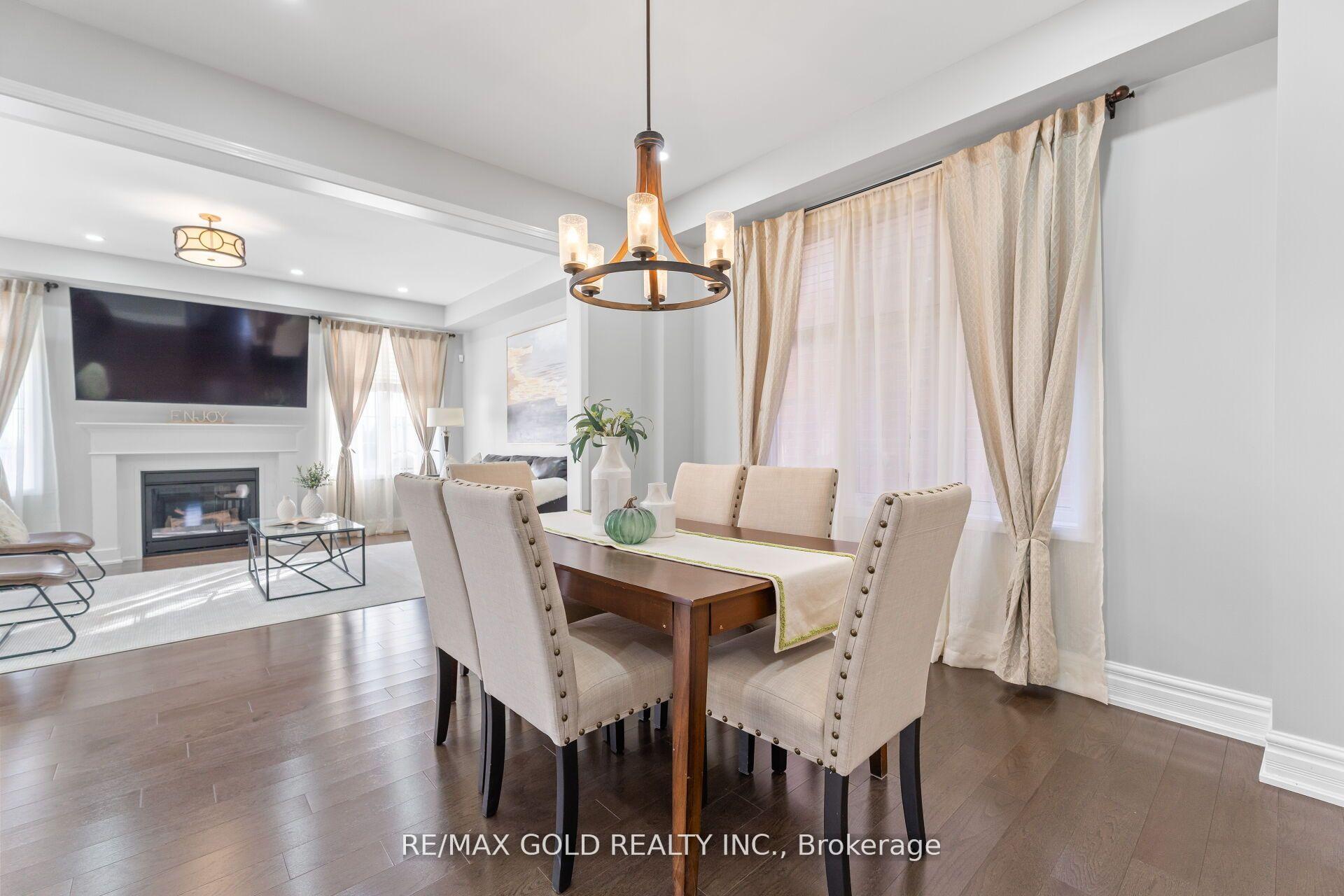 Photo 6 of 172 Tysonville Circle, Brampton, Northwest Brampton — HOMEH