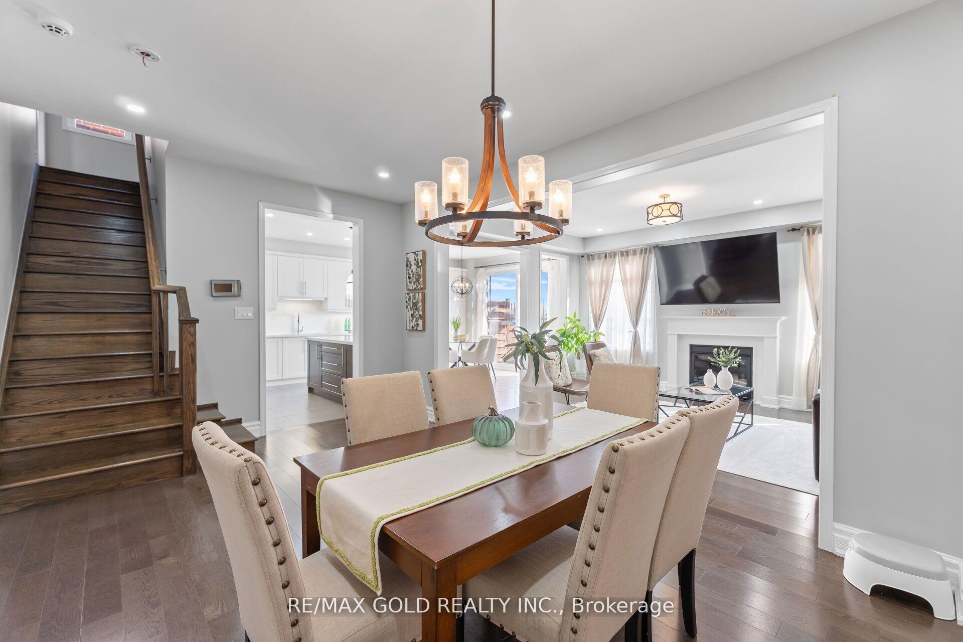 Photo 12 of 172 Tysonville Circle, Brampton, Northwest Brampton — HOMEH