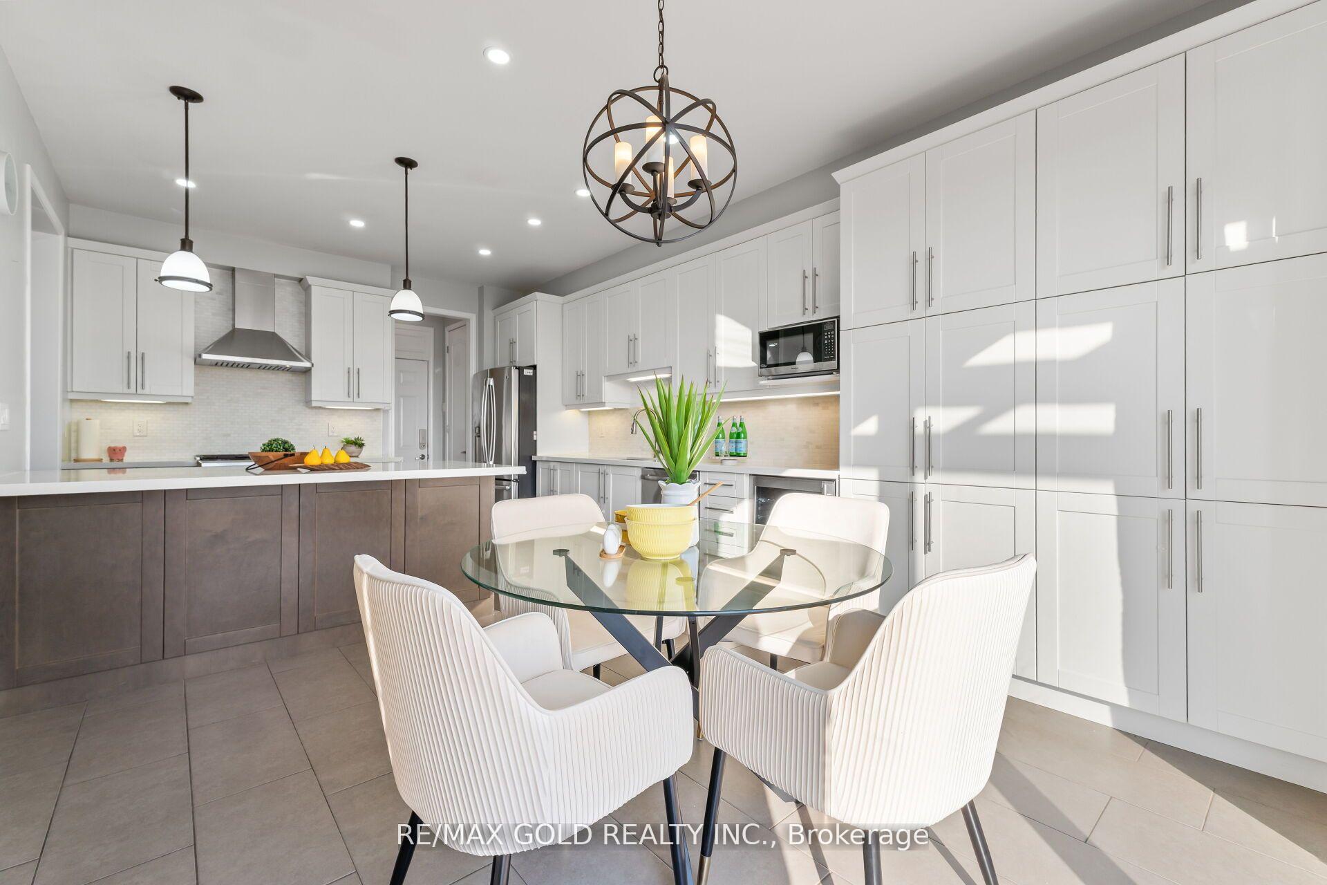 Photo 16 of 172 Tysonville Circle, Brampton, Northwest Brampton — HOMEH