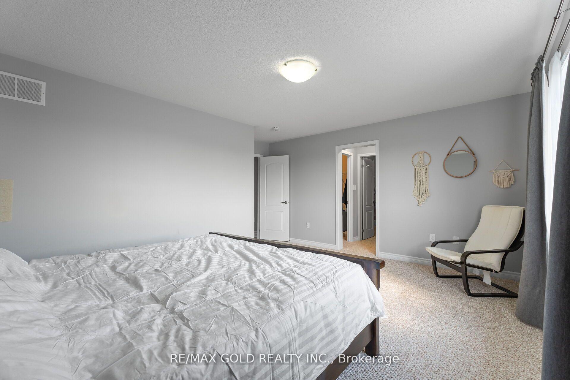 Photo 24 of 172 Tysonville Circle, Brampton, Northwest Brampton — HOMEH