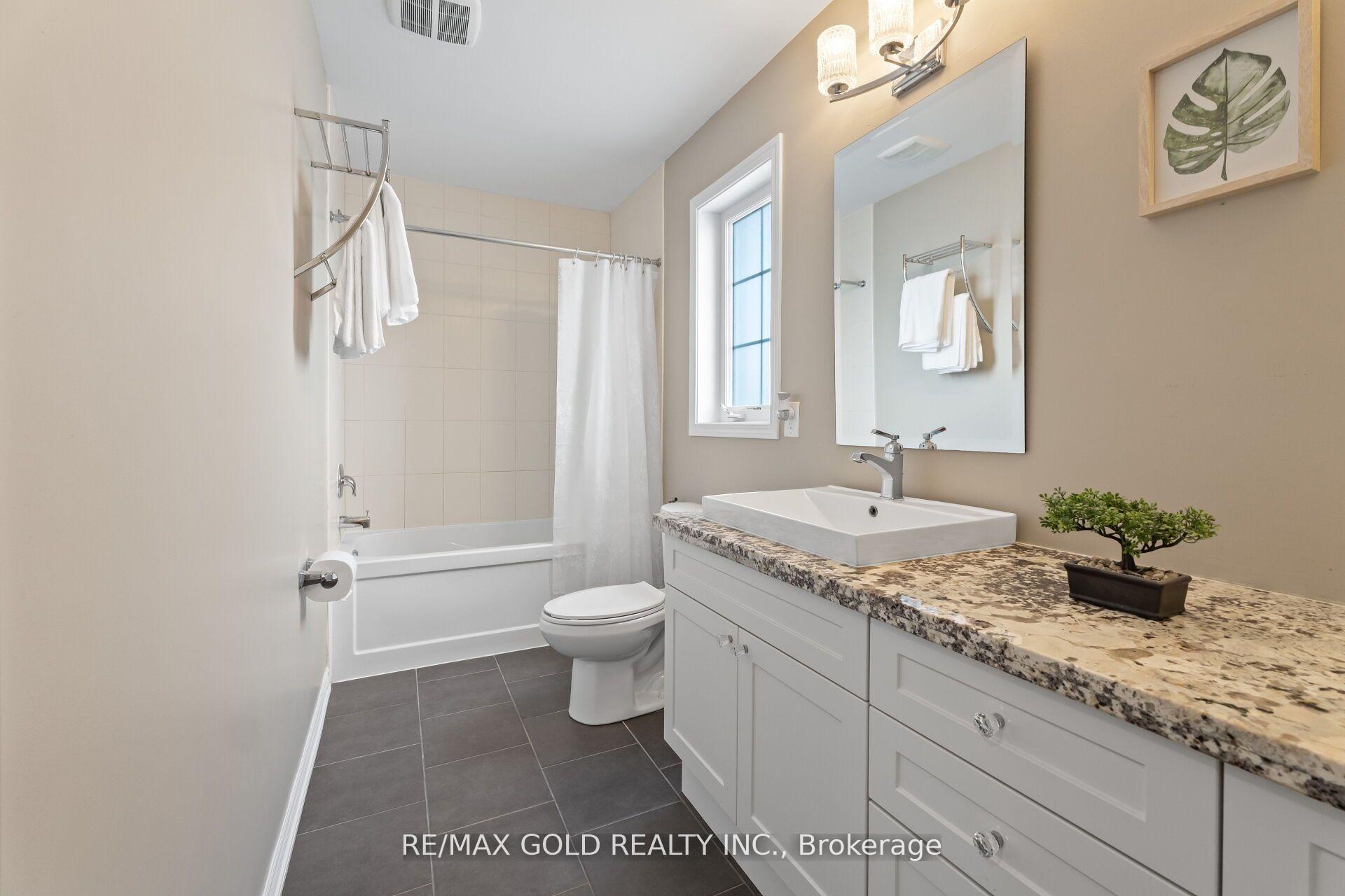 Photo 25 of 172 Tysonville Circle, Brampton, Northwest Brampton — HOMEH