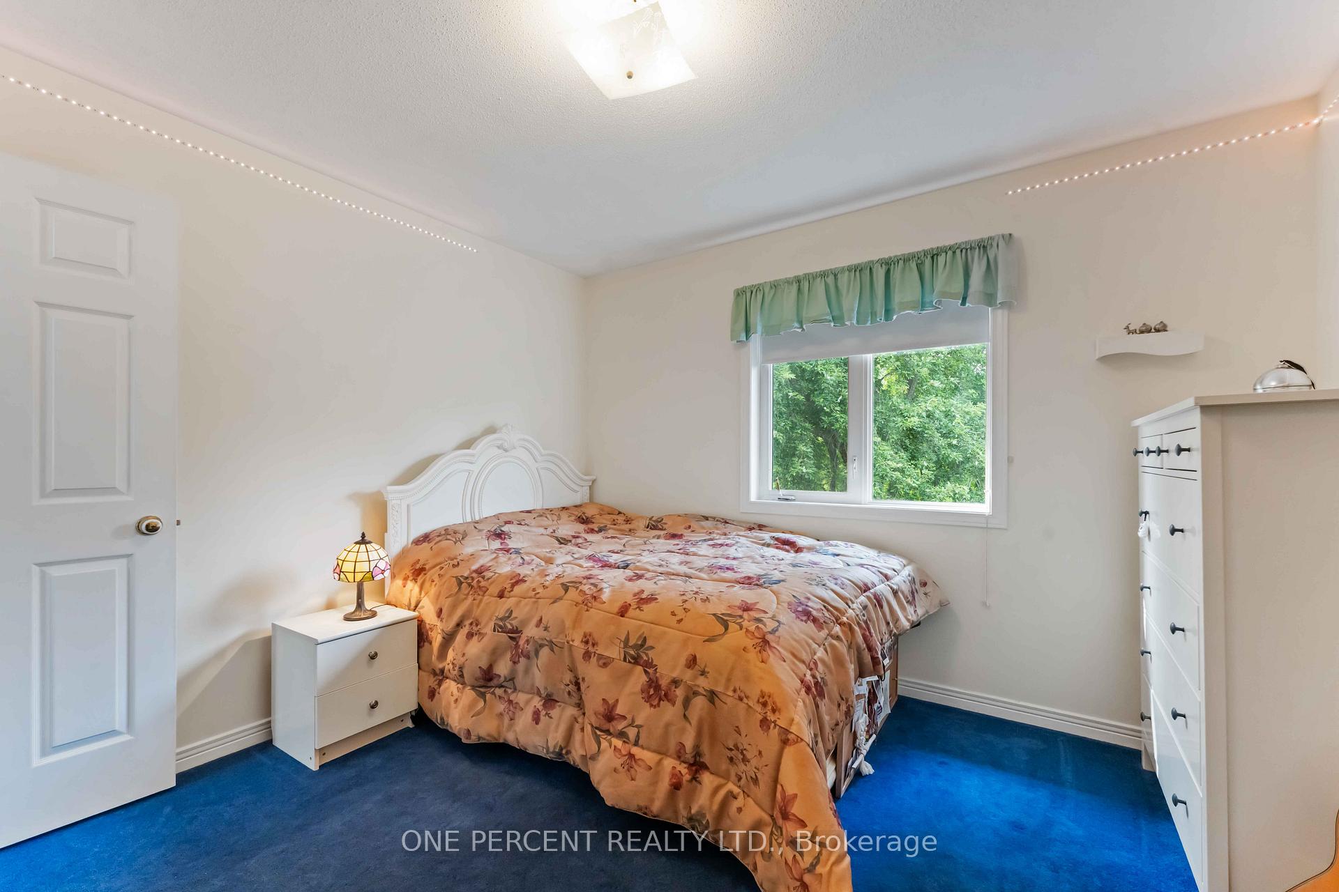 Photo 22 of 31 Armagh Way, Ottawa, Barrhaven - Longfields — HOMEH