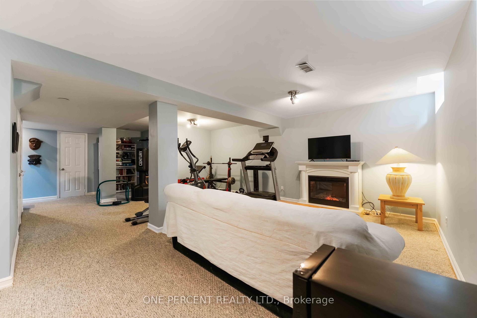 Photo 25 of 31 Armagh Way, Ottawa, Barrhaven - Longfields — HOMEH