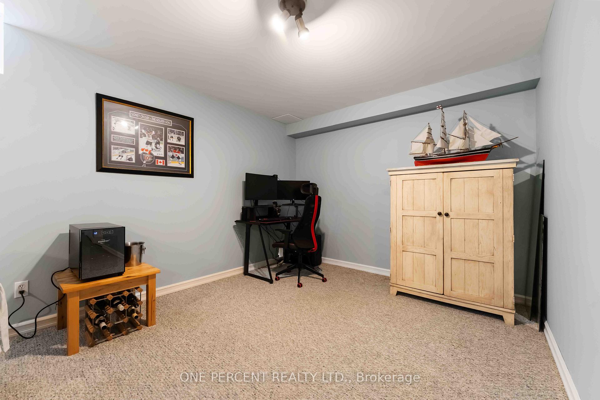 Photo 19 of 31 Armagh Way, Ottawa, Barrhaven - Longfields — HOMEH