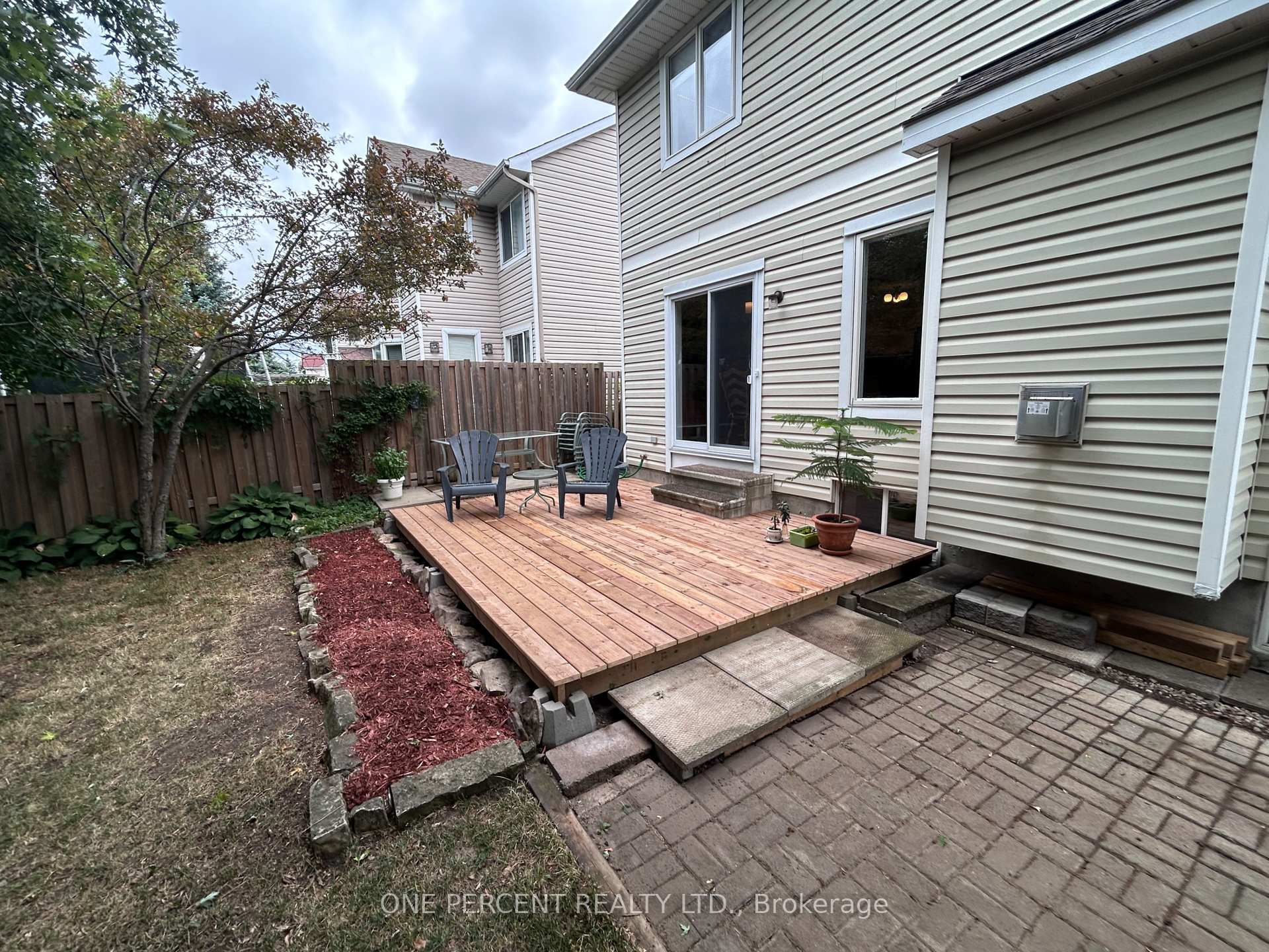 Photo 26 of 31 Armagh Way, Ottawa, Barrhaven - Longfields — HOMEH