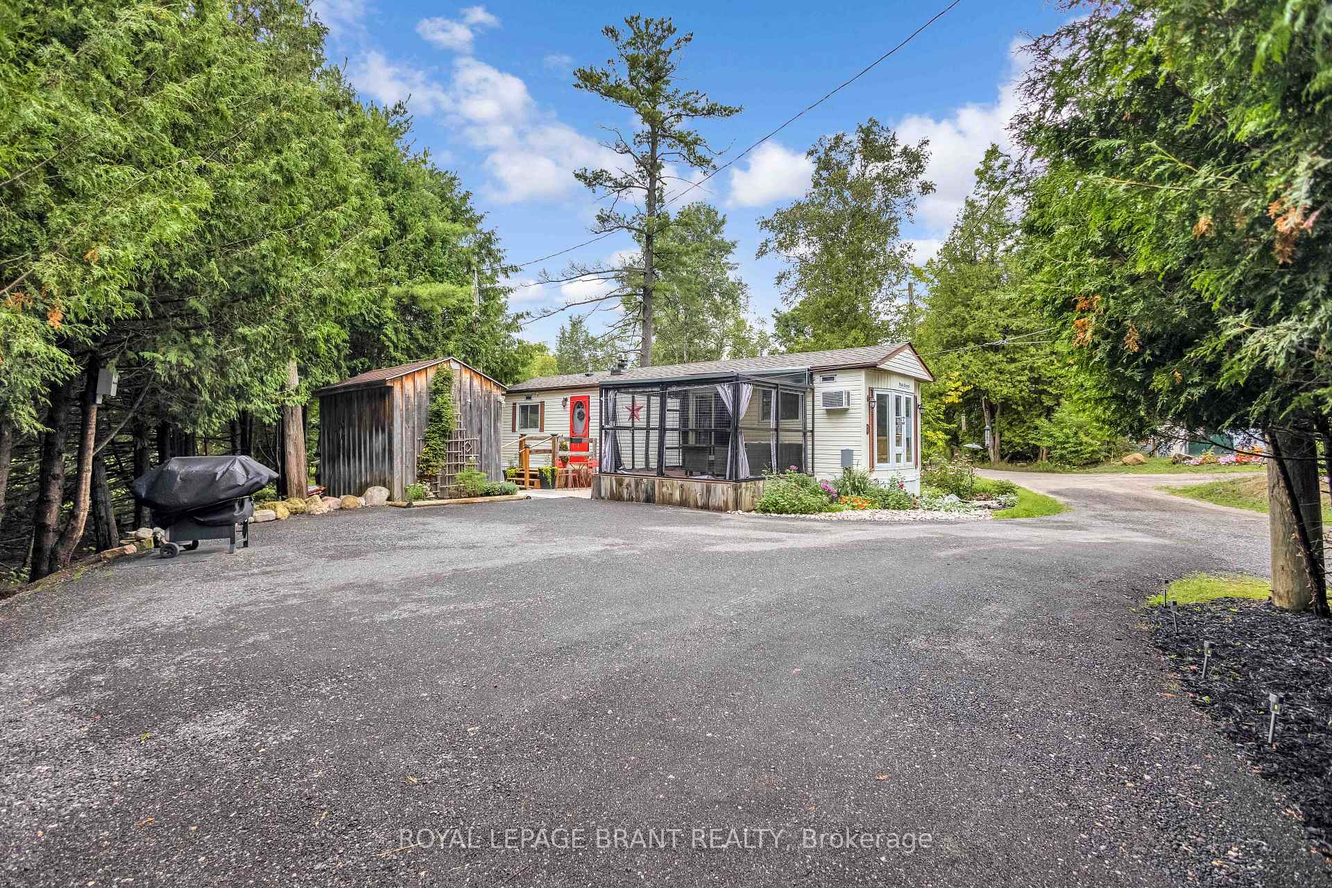 Photo 4 of Unit 7, 1085 10th Concession Road, Hamilton, Rural Flamborough — HOMEH