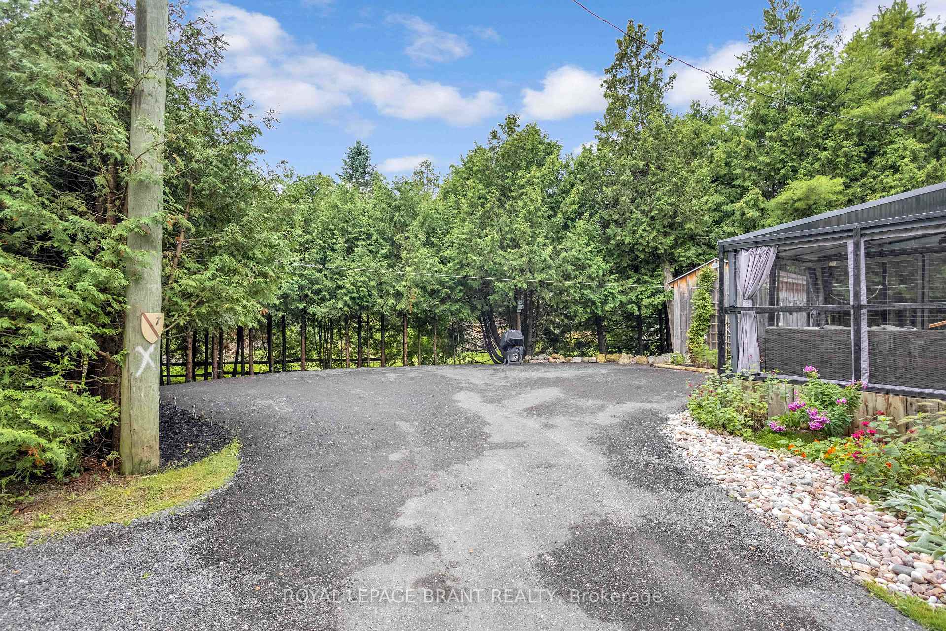 Photo 6 of Unit 7, 1085 10th Concession Road, Hamilton, Rural Flamborough — HOMEH