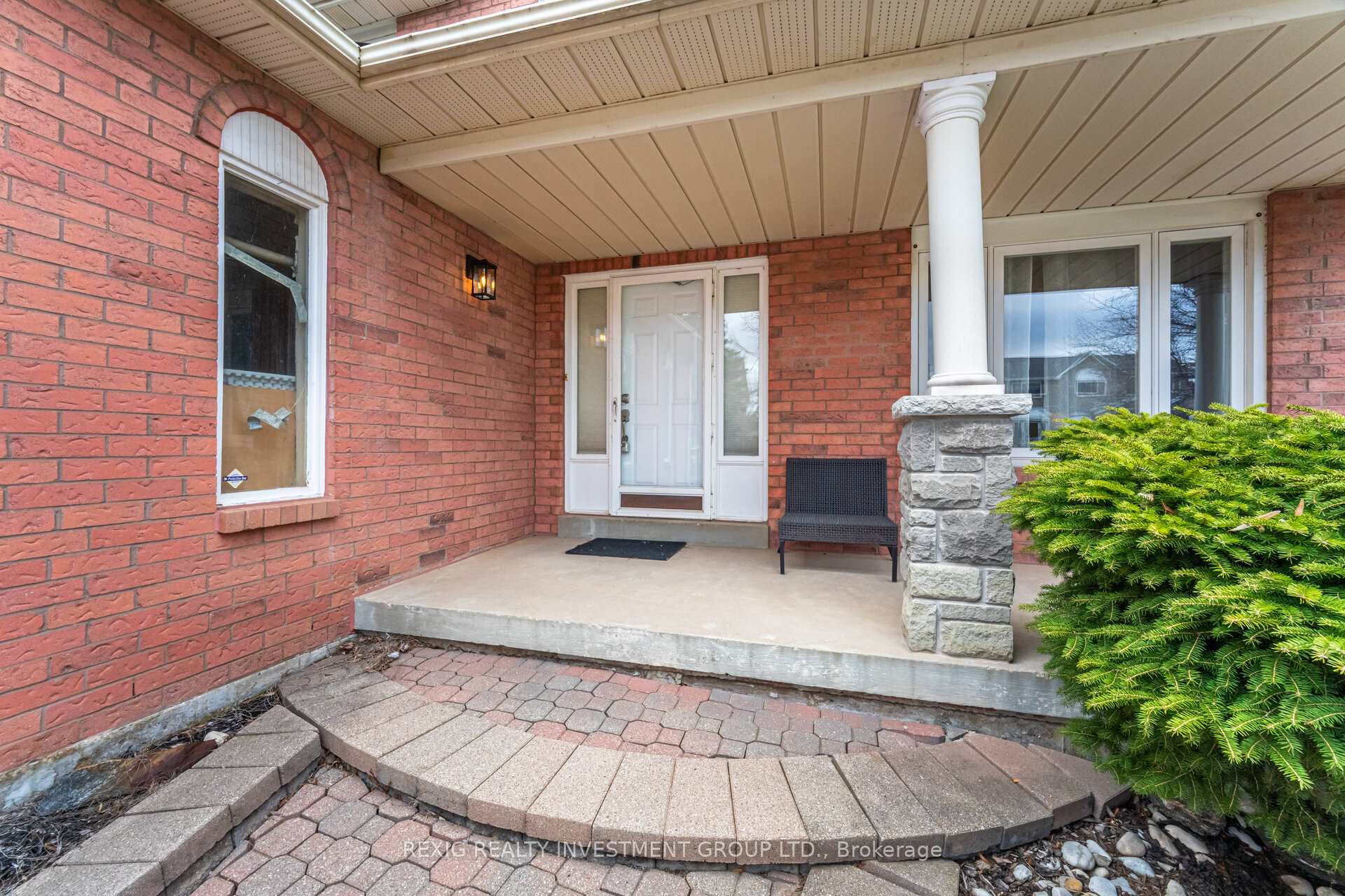 Photo 3 of 66 Settler Court, Brampton, Heart Lake West — HOMEH