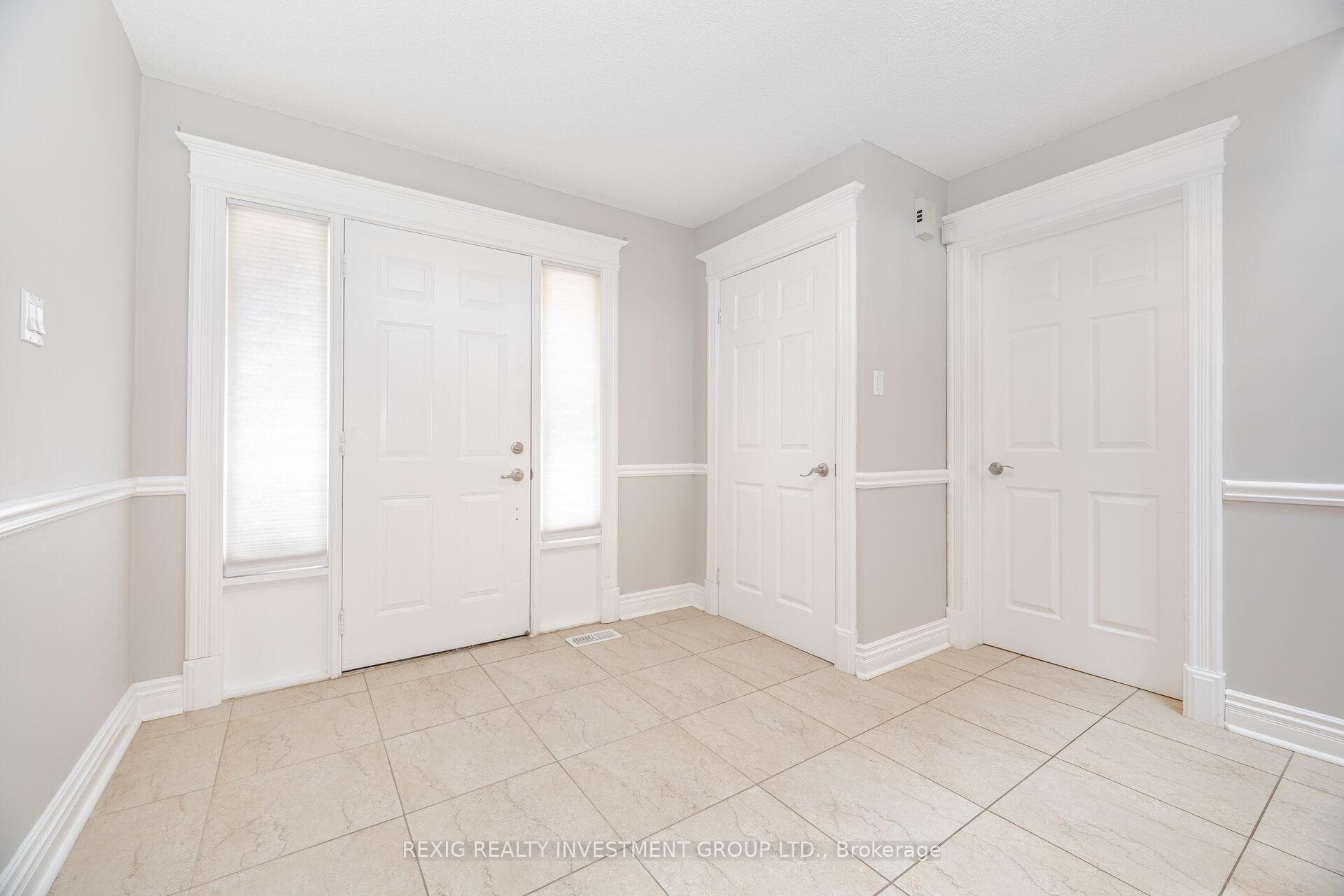 Photo 4 of 66 Settler Court, Brampton, Heart Lake West — HOMEH