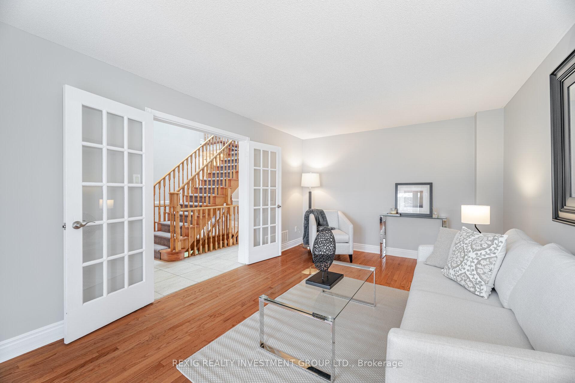 Photo 5 of 66 Settler Court, Brampton, Heart Lake West — HOMEH