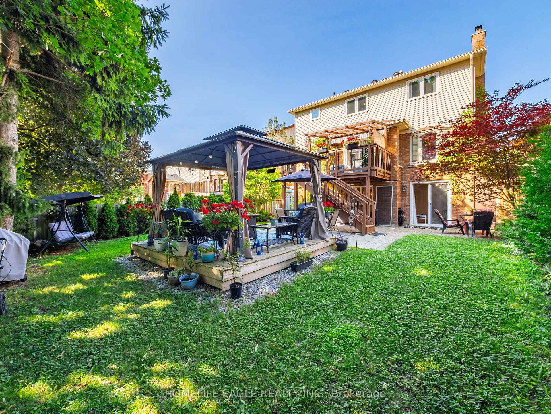 Photo 32 of 30 Moffat Crescent, Aurora, Aurora Heights — HOMEH
