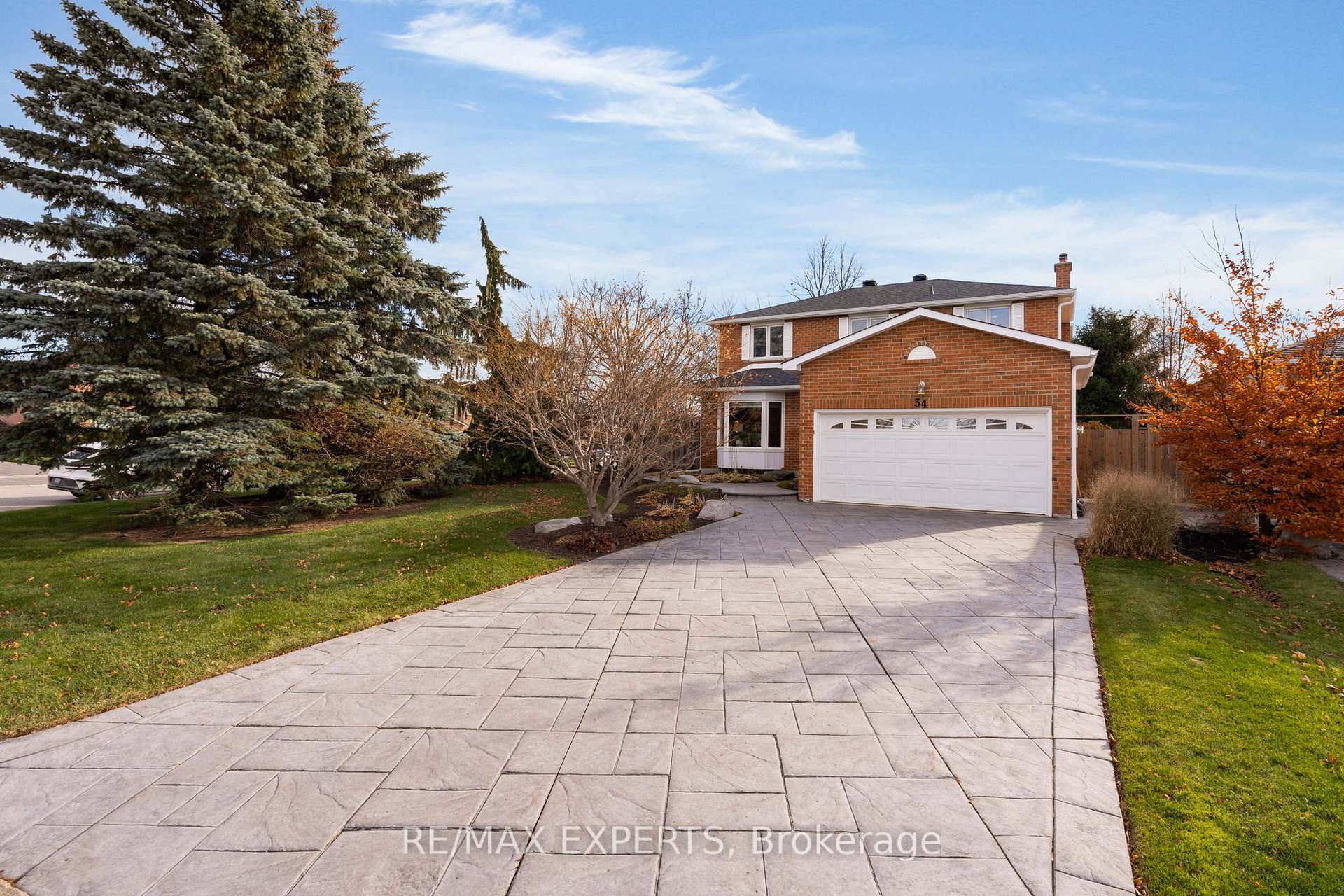 Photo 3 of 34 Goodfellow Crescent, Caledon, Bolton North — HOMEH