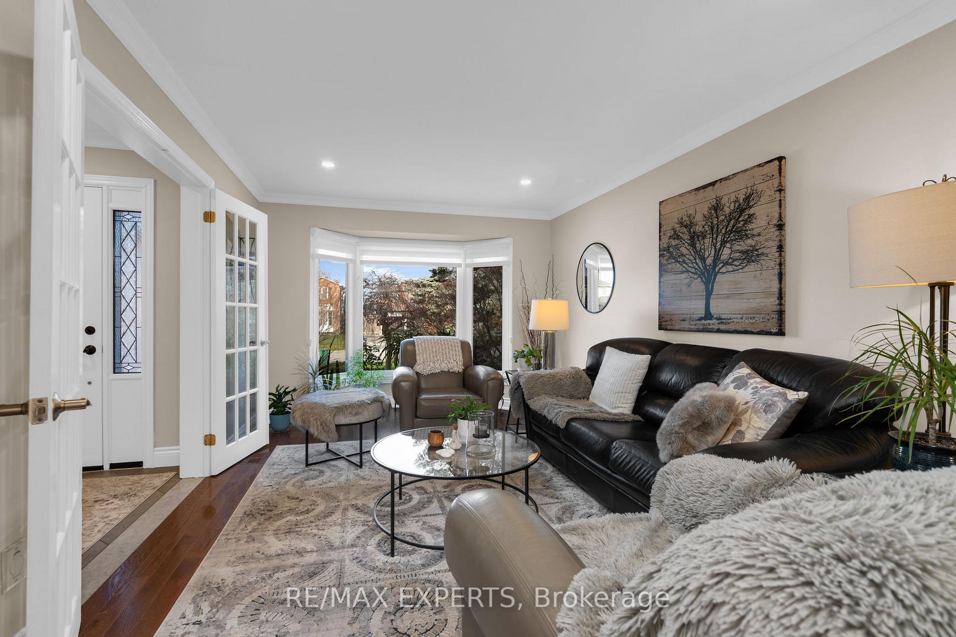 Photo 7 of 34 Goodfellow Crescent, Caledon, Bolton North — HOMEH