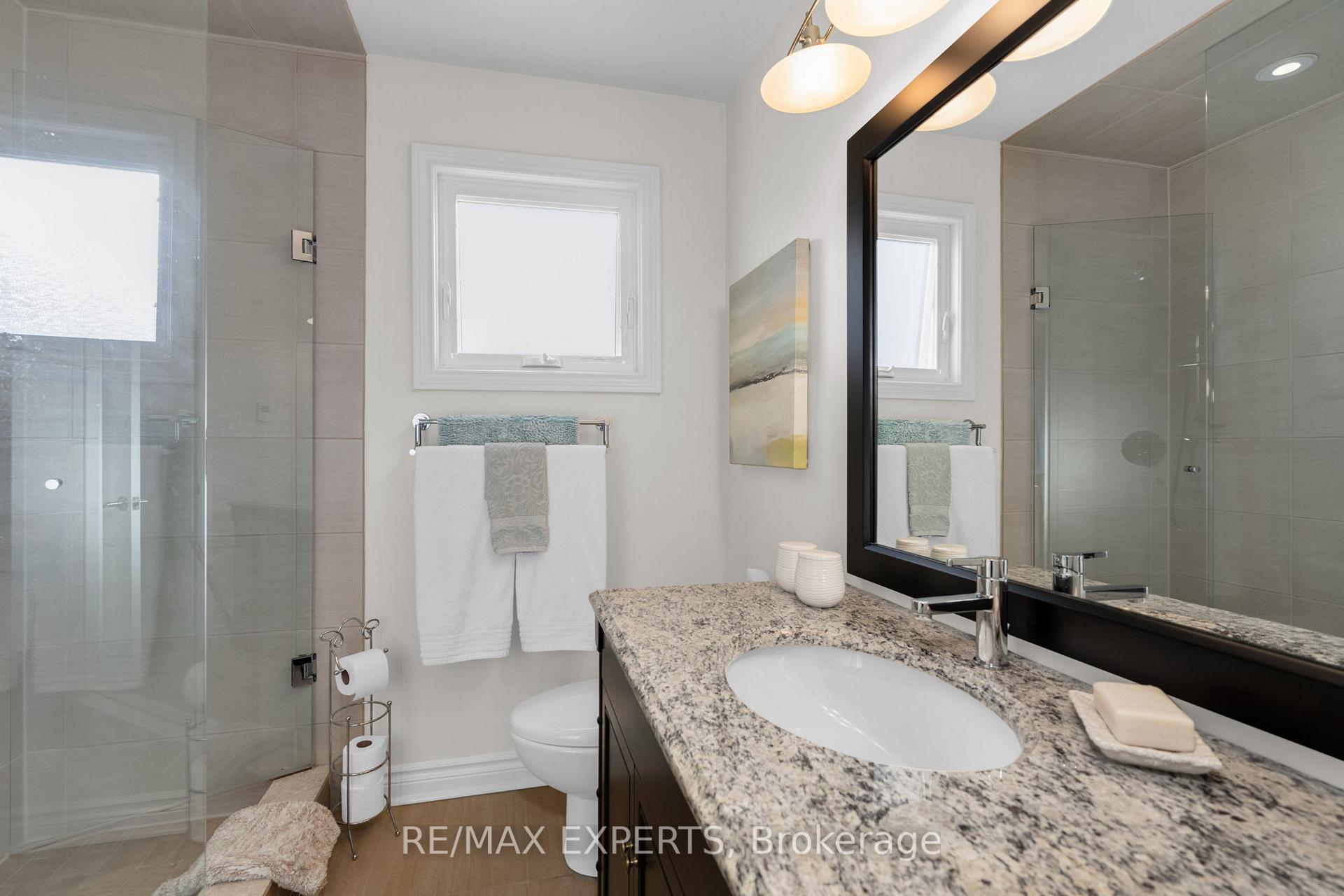 Photo 12 of 34 Goodfellow Crescent, Caledon, Bolton North — HOMEH