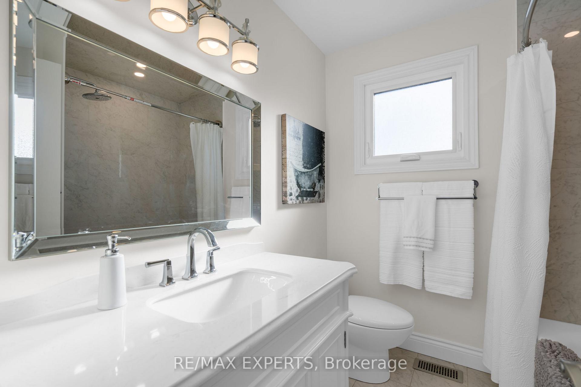 Photo 17 of 34 Goodfellow Crescent, Caledon, Bolton North — HOMEH